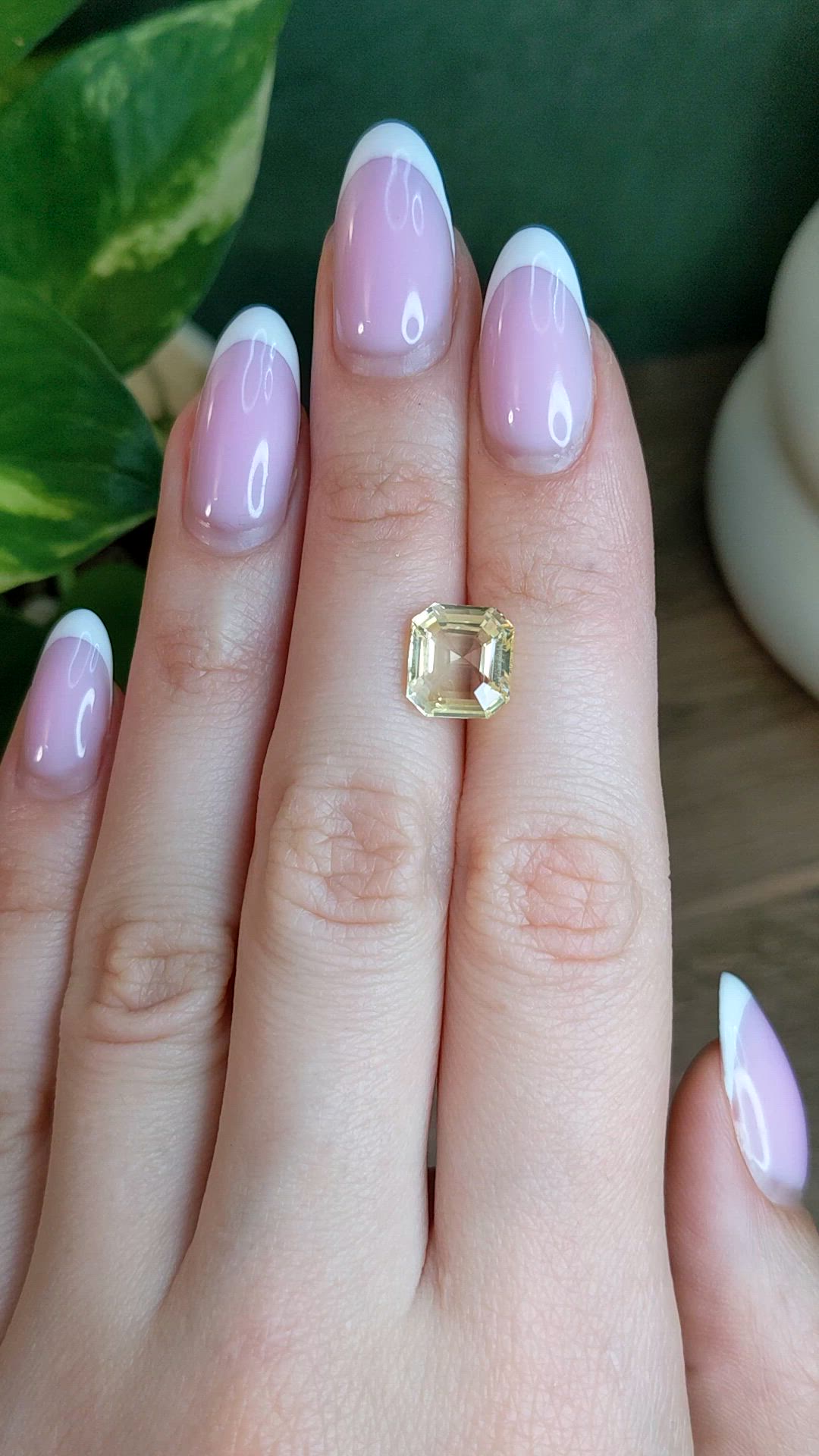4.51 Ct. Yellow Sapphire from Ceylon (Sri Lanka) Size Video