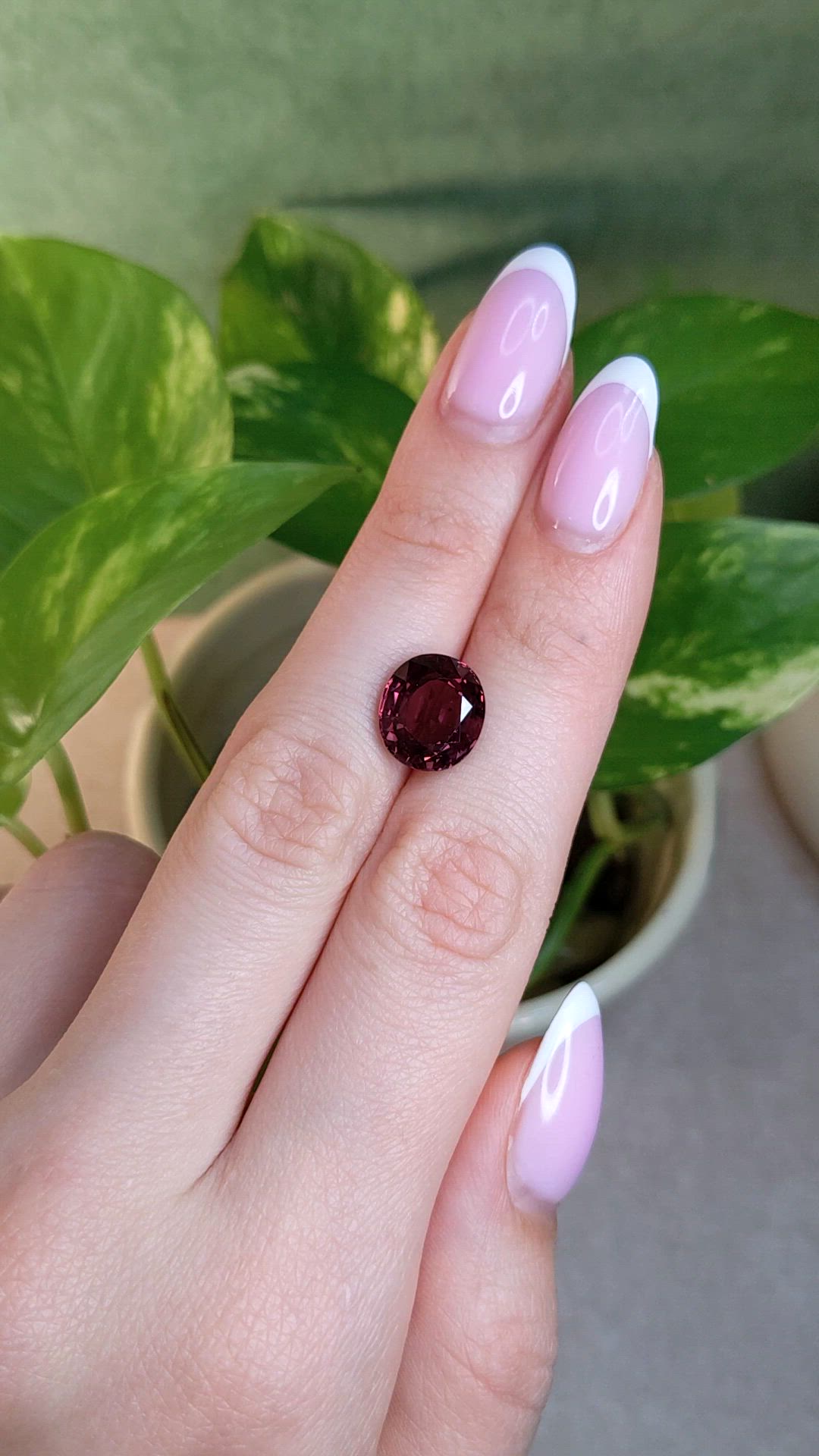 6.85 Ct. Pinkish Brown Sapphire from Ceylon (Sri Lanka) Size Video