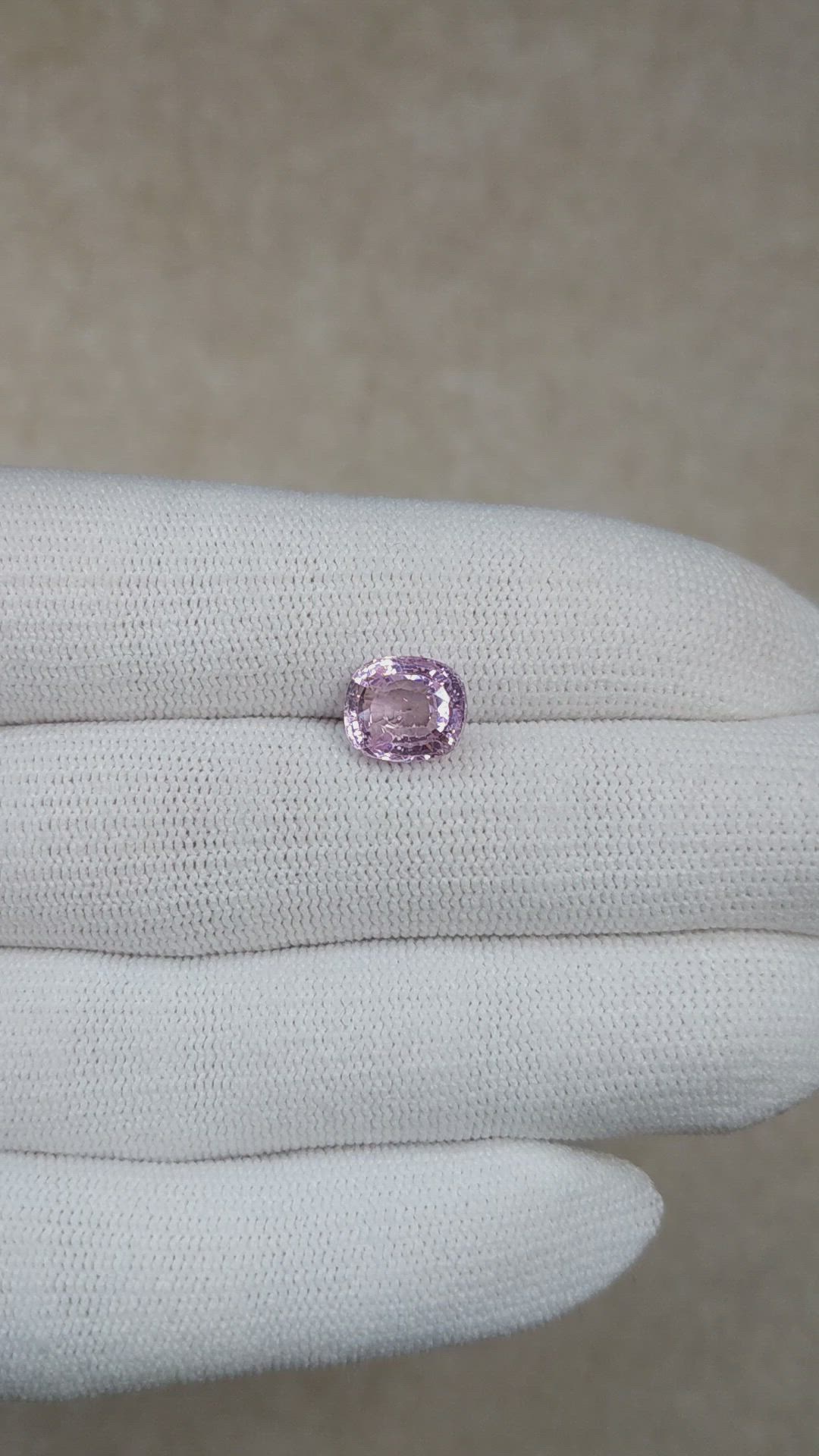 3.53 Ct. Purplish Pink Sapphire from Ceylon (Sri Lanka) Size Video