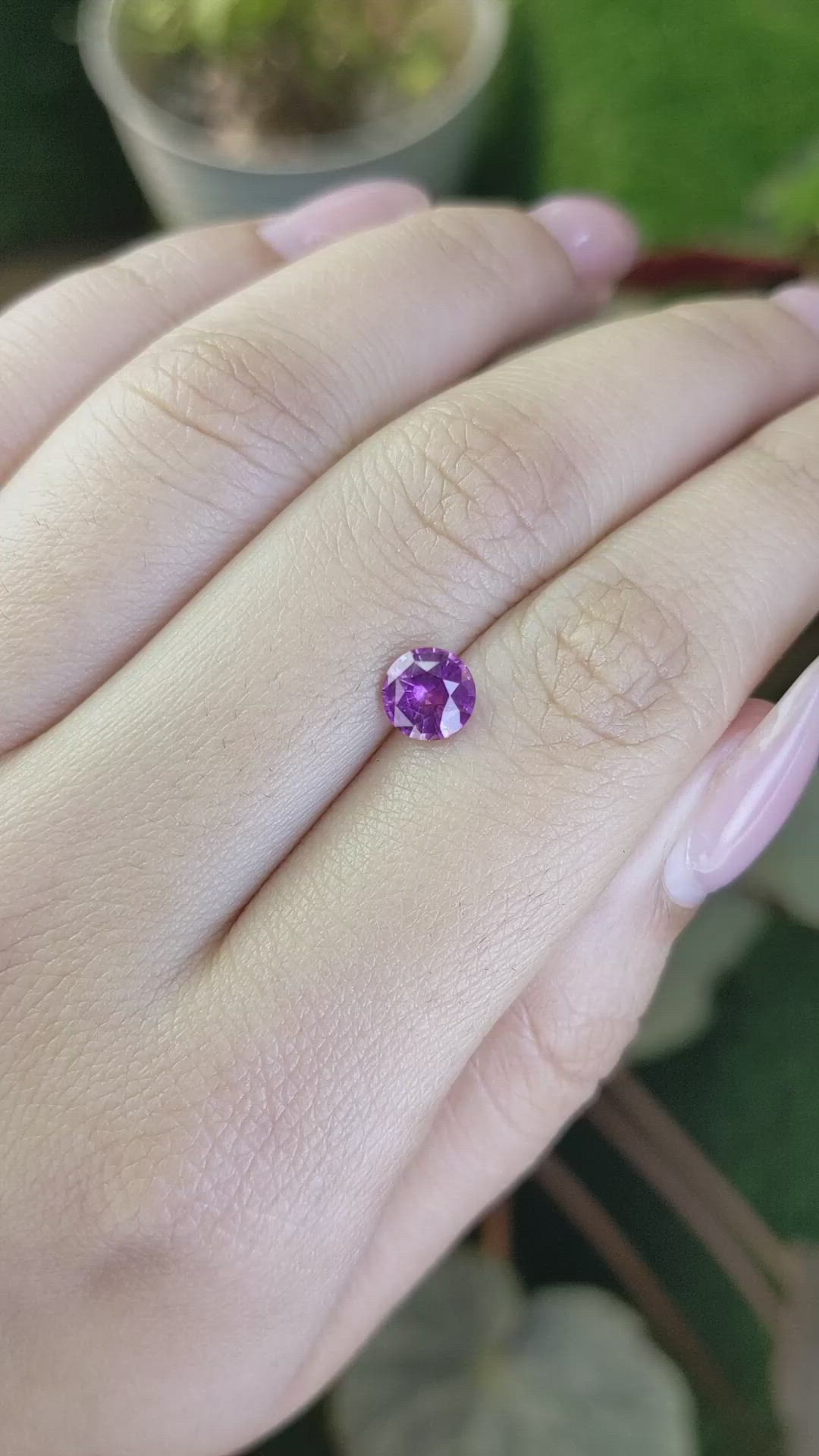 1.06 Ct. Pinkish Purple Sapphire from Ceylon (Sri Lanka) Size Video