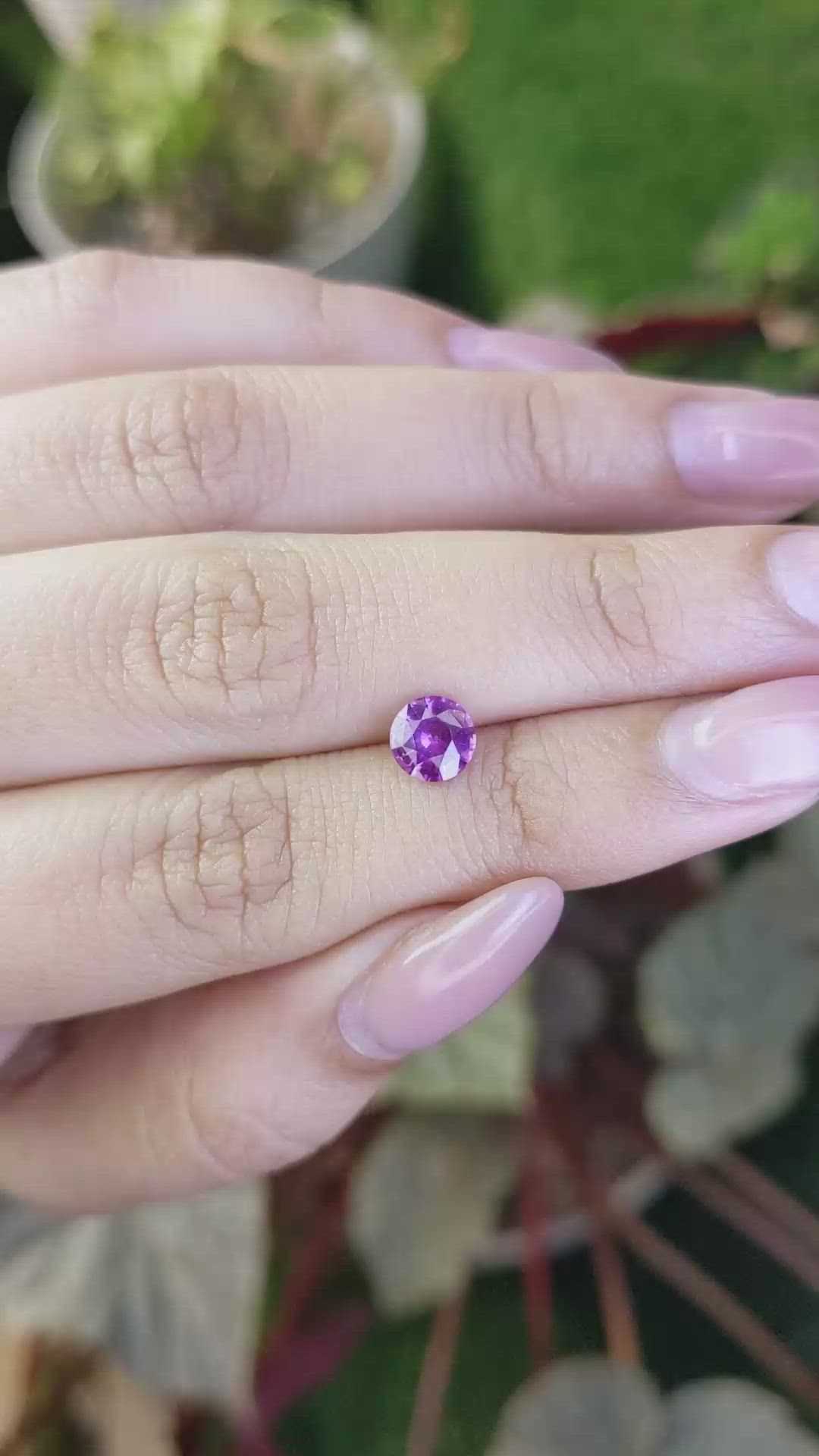 1.06 Ct. Pinkish Purple Sapphire from Ceylon (Sri Lanka) Size Video