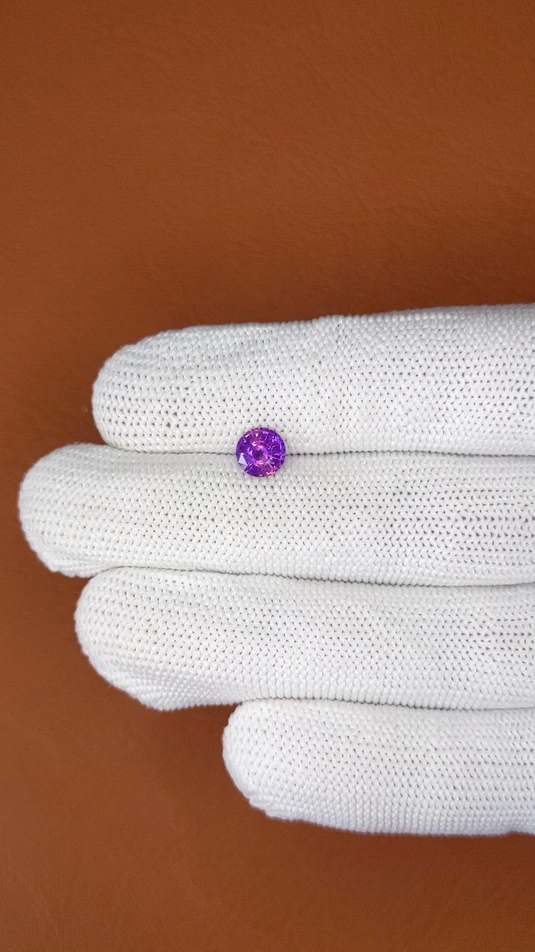 1.06 Ct. Pinkish Purple Sapphire from Ceylon (Sri Lanka) Size Video