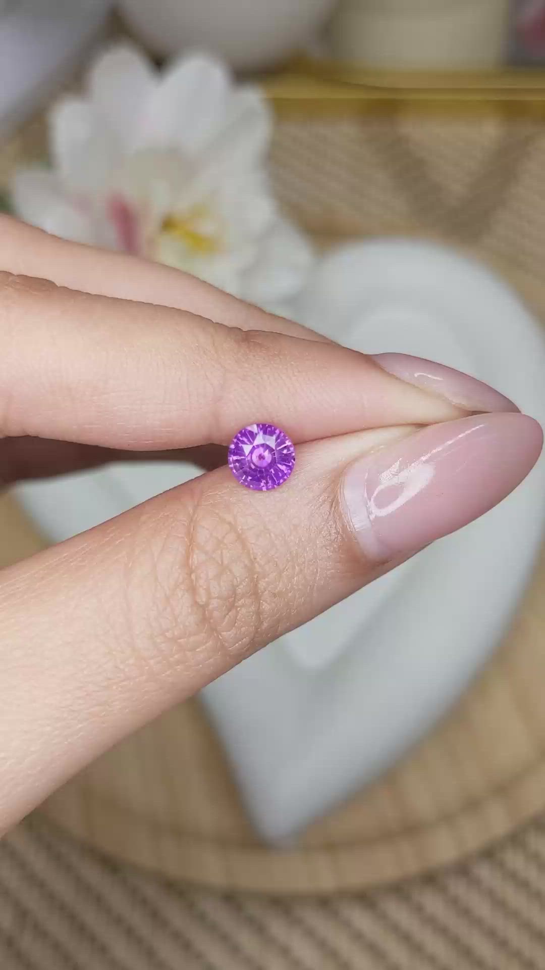 1.06 Ct. Pinkish Purple Sapphire from Ceylon (Sri Lanka) Size Video
