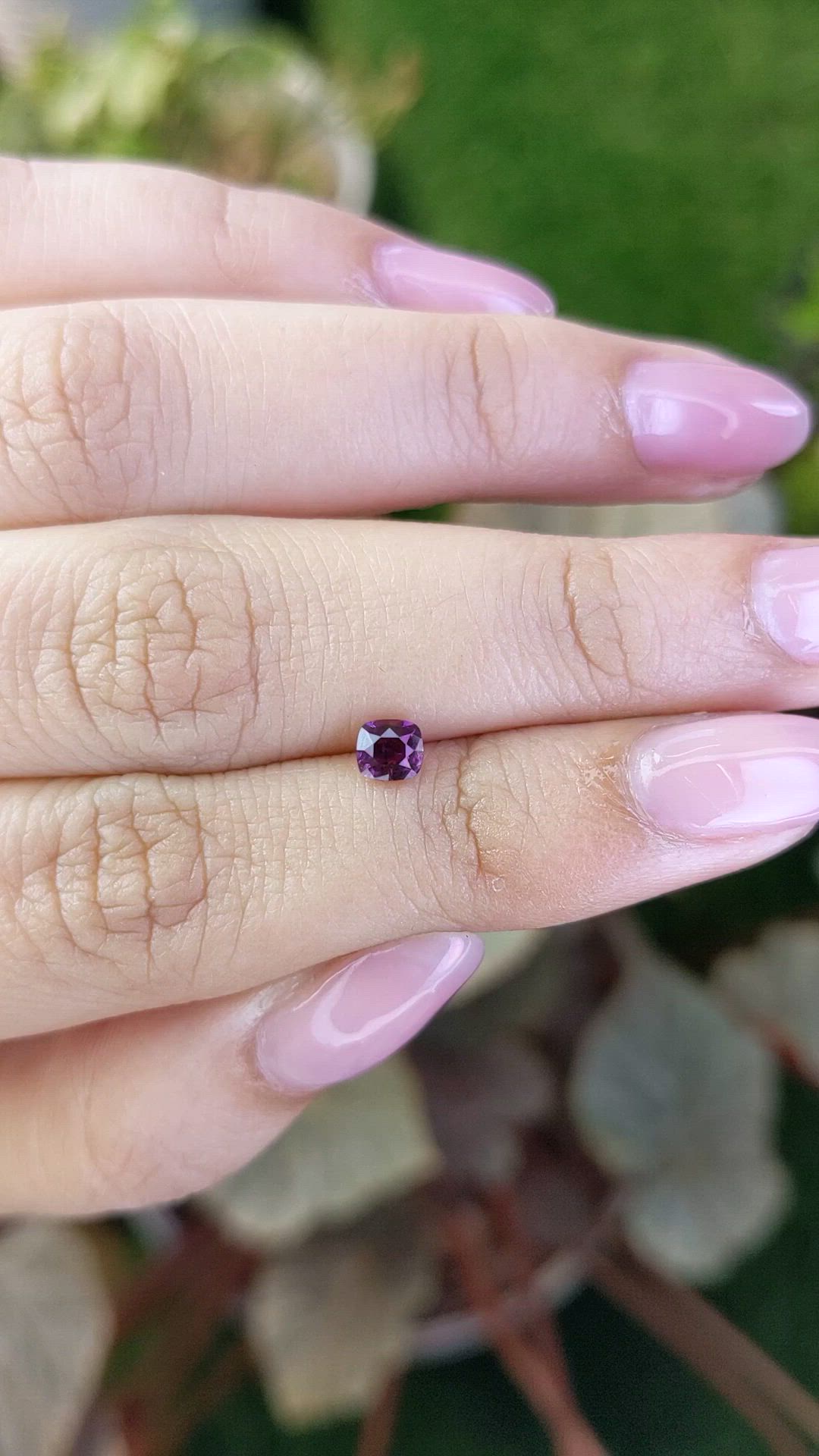 0.52 Ct. Pinkish Purple Sapphire from Ceylon (Sri Lanka) Size Video