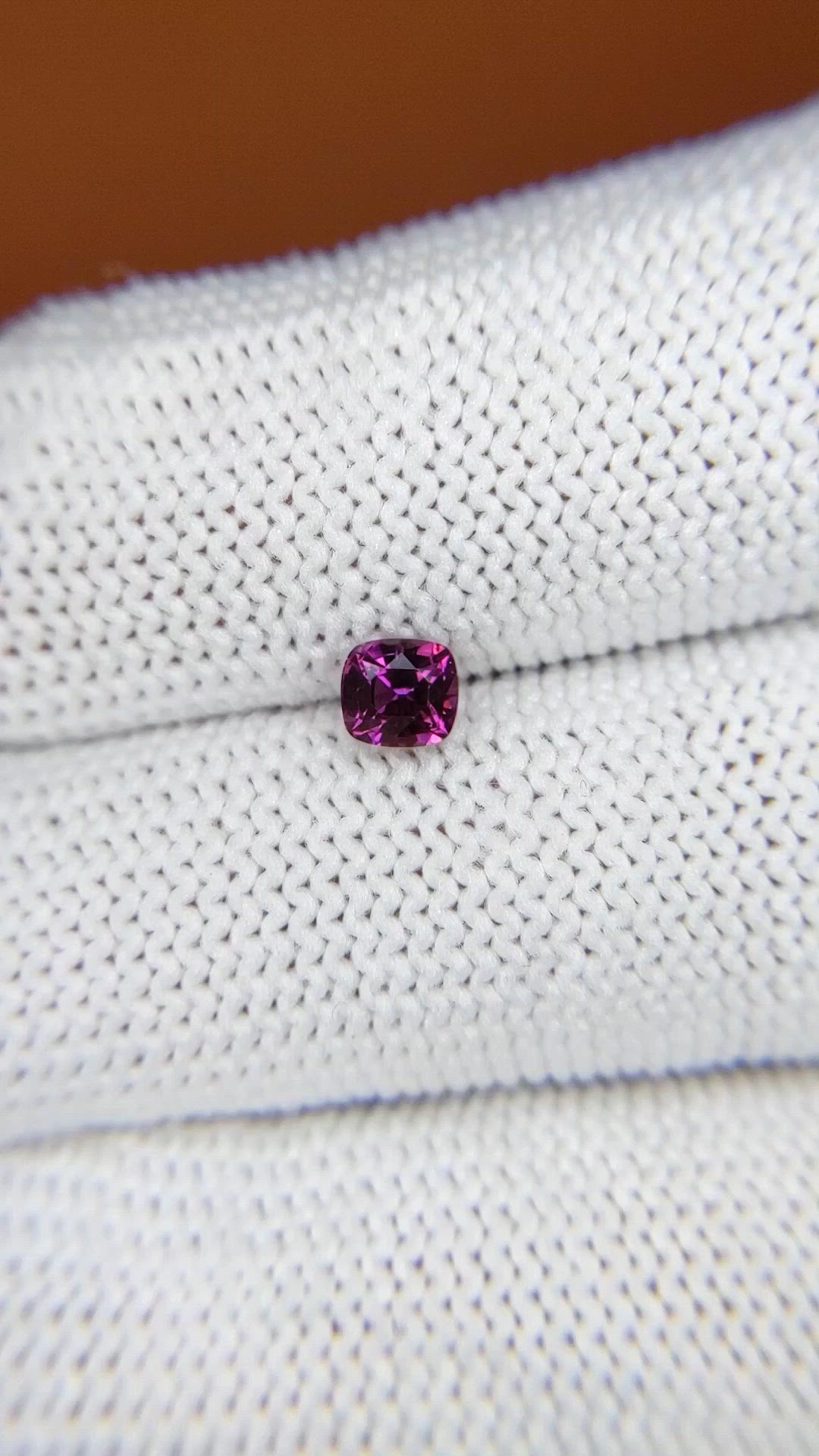 0.52 Ct. Pinkish Purple Sapphire from Ceylon (Sri Lanka) Size Video