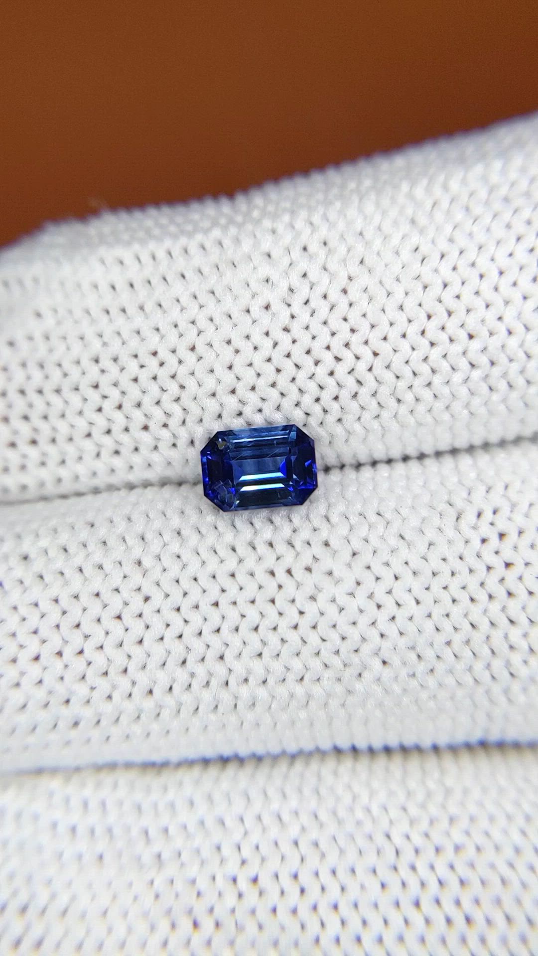 0.86 Ct. Blue Sapphire from Ceylon (Sri Lanka) Size Video