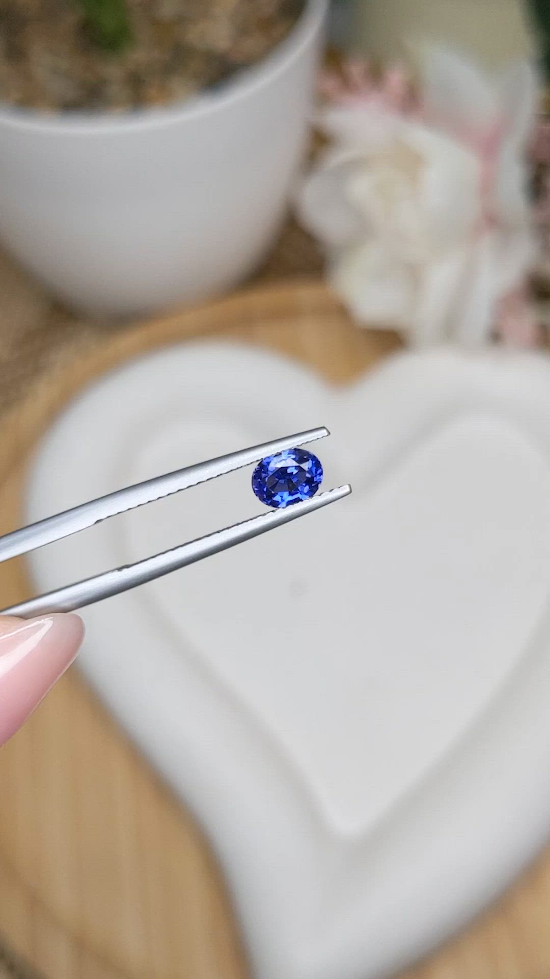 0.74 Ct. Blue Sapphire from Ceylon (Sri Lanka) Size Video