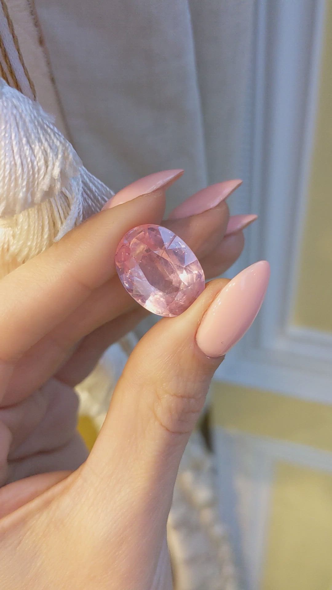 18.01 Ct. Padparadscha Sapphire from Ceylon (Sri Lanka) Size Video