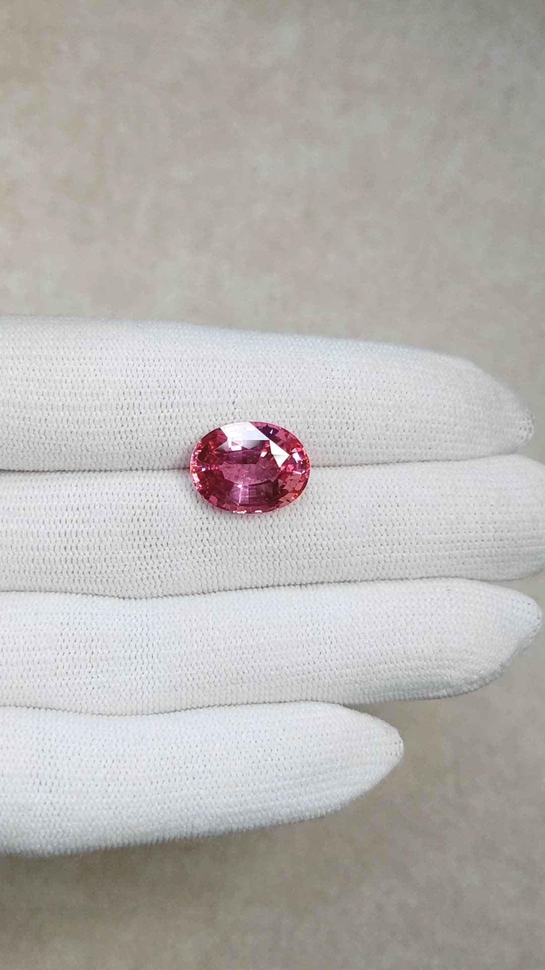 10.53 Ct. Padparadscha Sapphire from Ceylon (Sri Lanka) Size Video