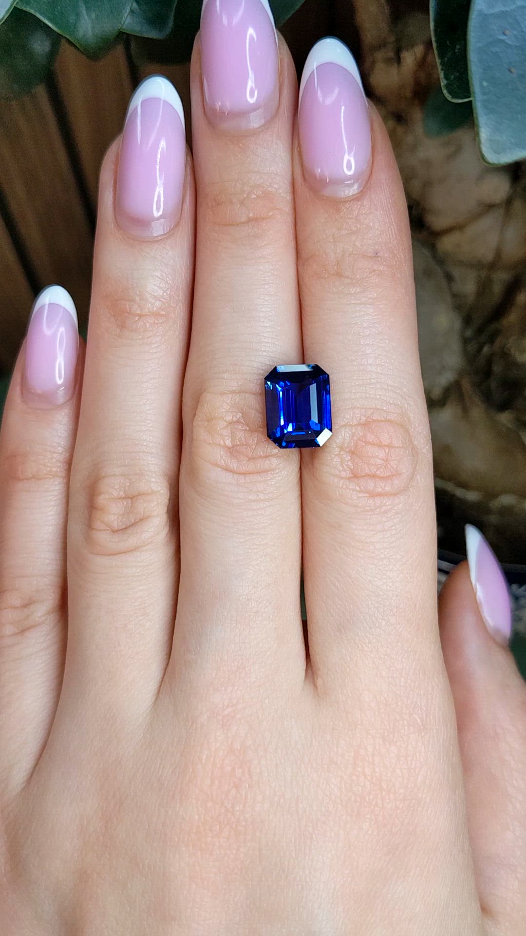 6.54 Ct. Blue Sapphire from Ceylon (Sri Lanka) Size Video