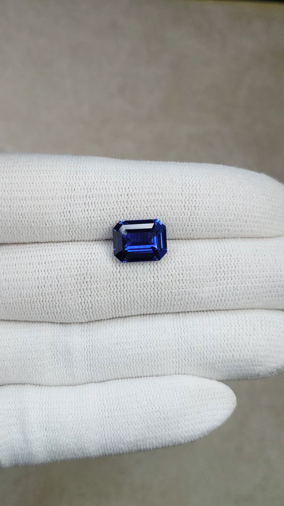 6.54 Ct. Blue Sapphire from Ceylon (Sri Lanka) Size Video