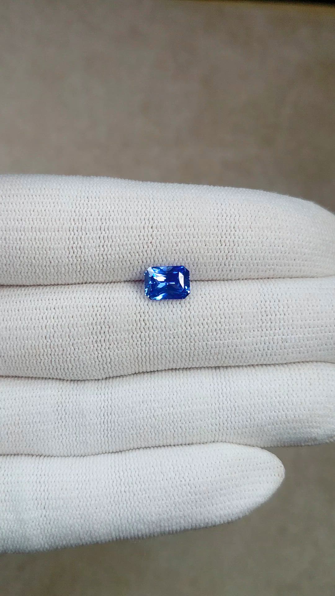 2.17 Ct. Blue Sapphire from Ceylon (Sri Lanka) Size Video