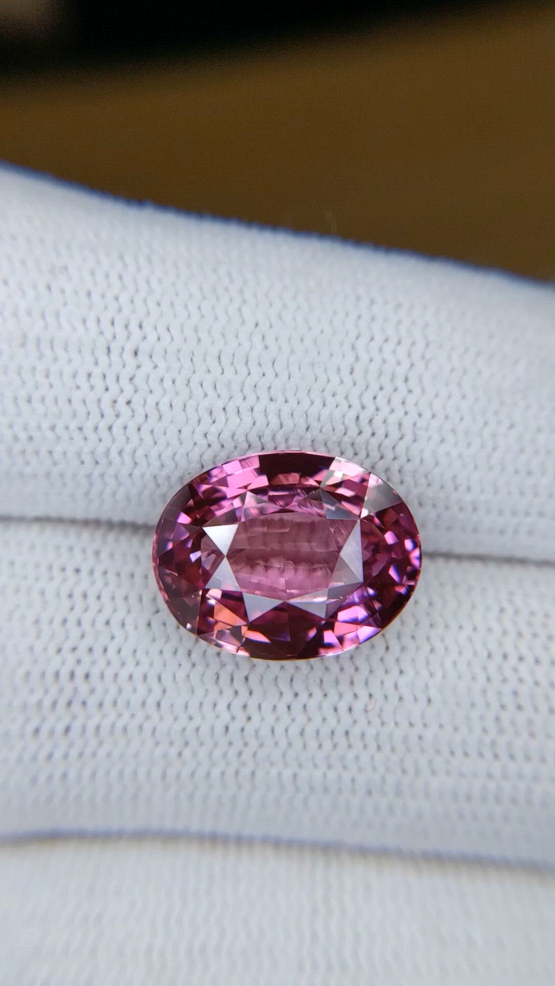 10.00 Ct. Purplish Pink Sapphire from Madagascar Size Video