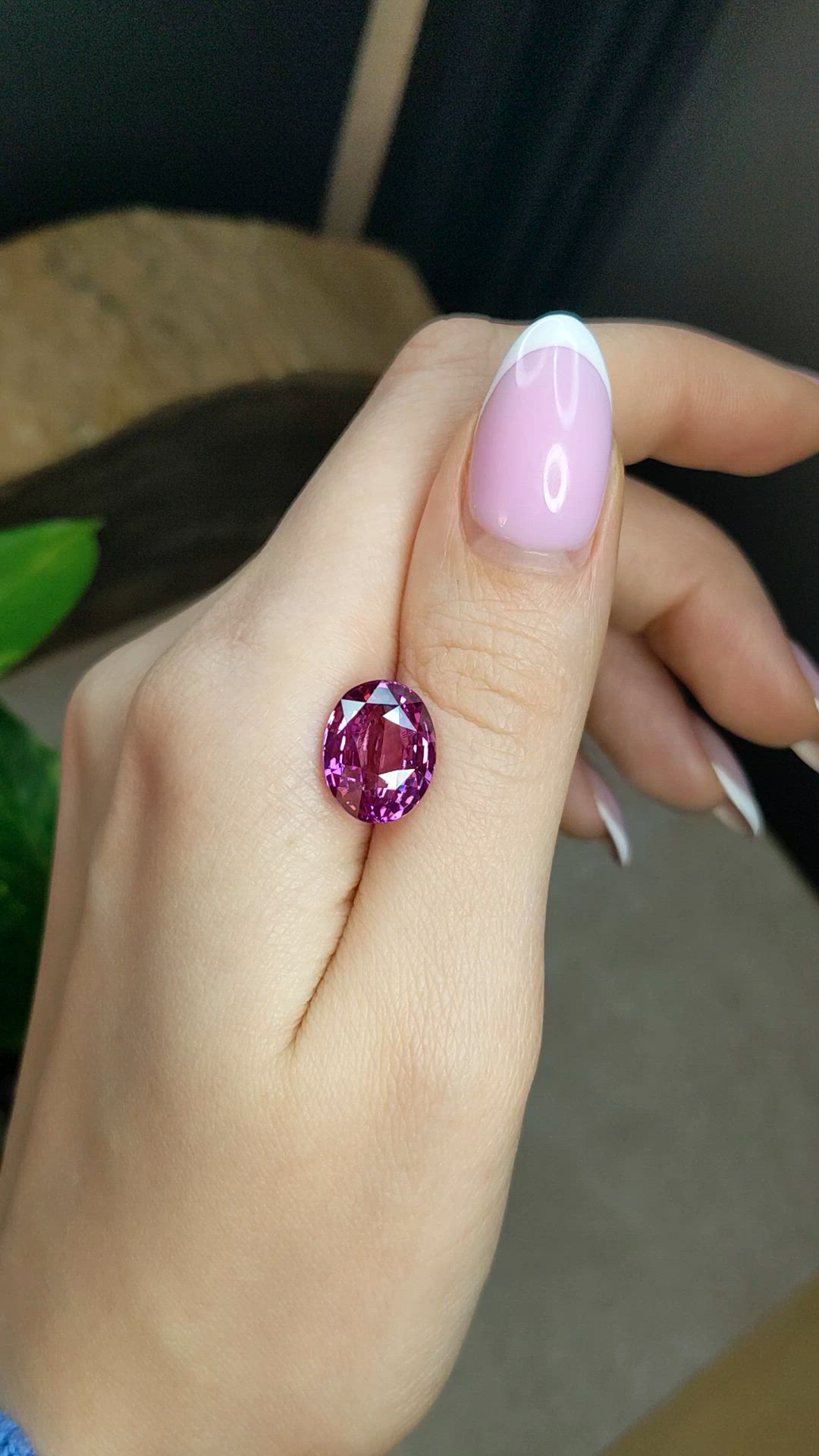 10.00 Ct. Purplish Pink Sapphire from Madagascar Size Video
