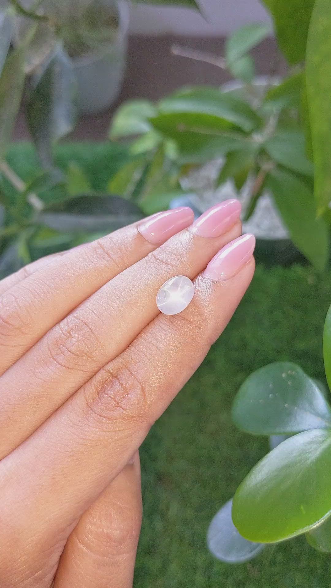 4.40 Ct. White Cabochon Star Sapphire from Ceylon (Sri Lanka) Size Video
