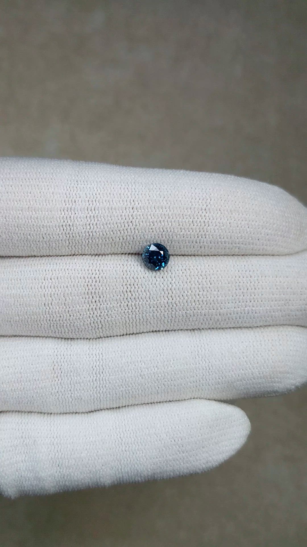 1.09 Ct. Greenish Blue Sapphire from Montana Size Video