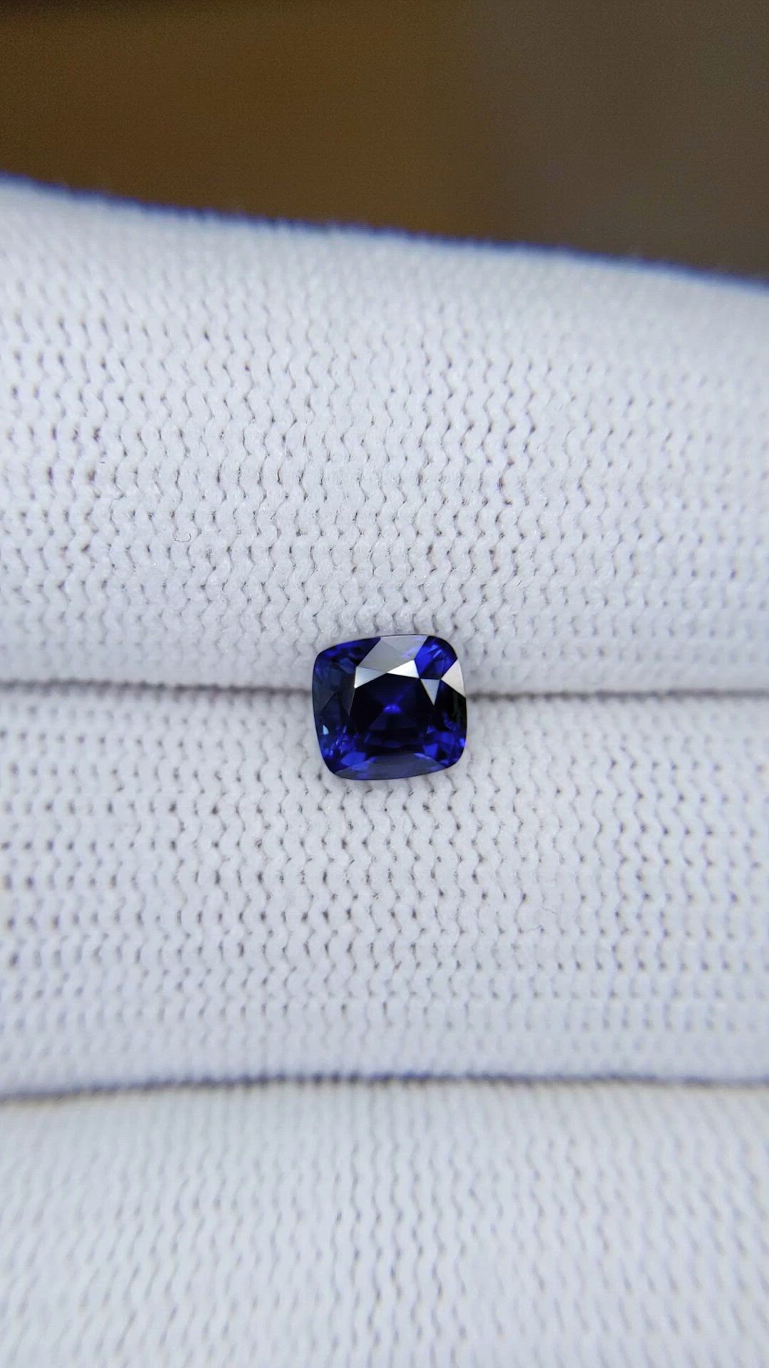 1.26 Ct. Blue Sapphire from Ceylon (Sri Lanka) Size Video