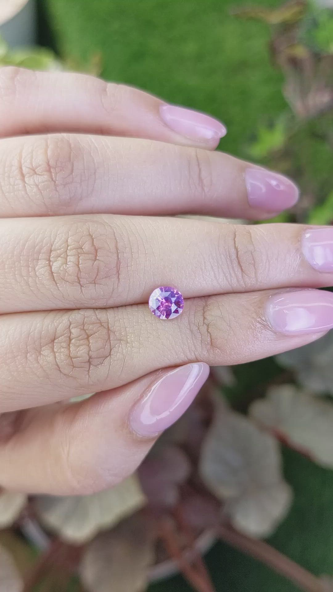 1.06 Ct. Pinkish Purple Sapphire from Ceylon (Sri Lanka) Size Video