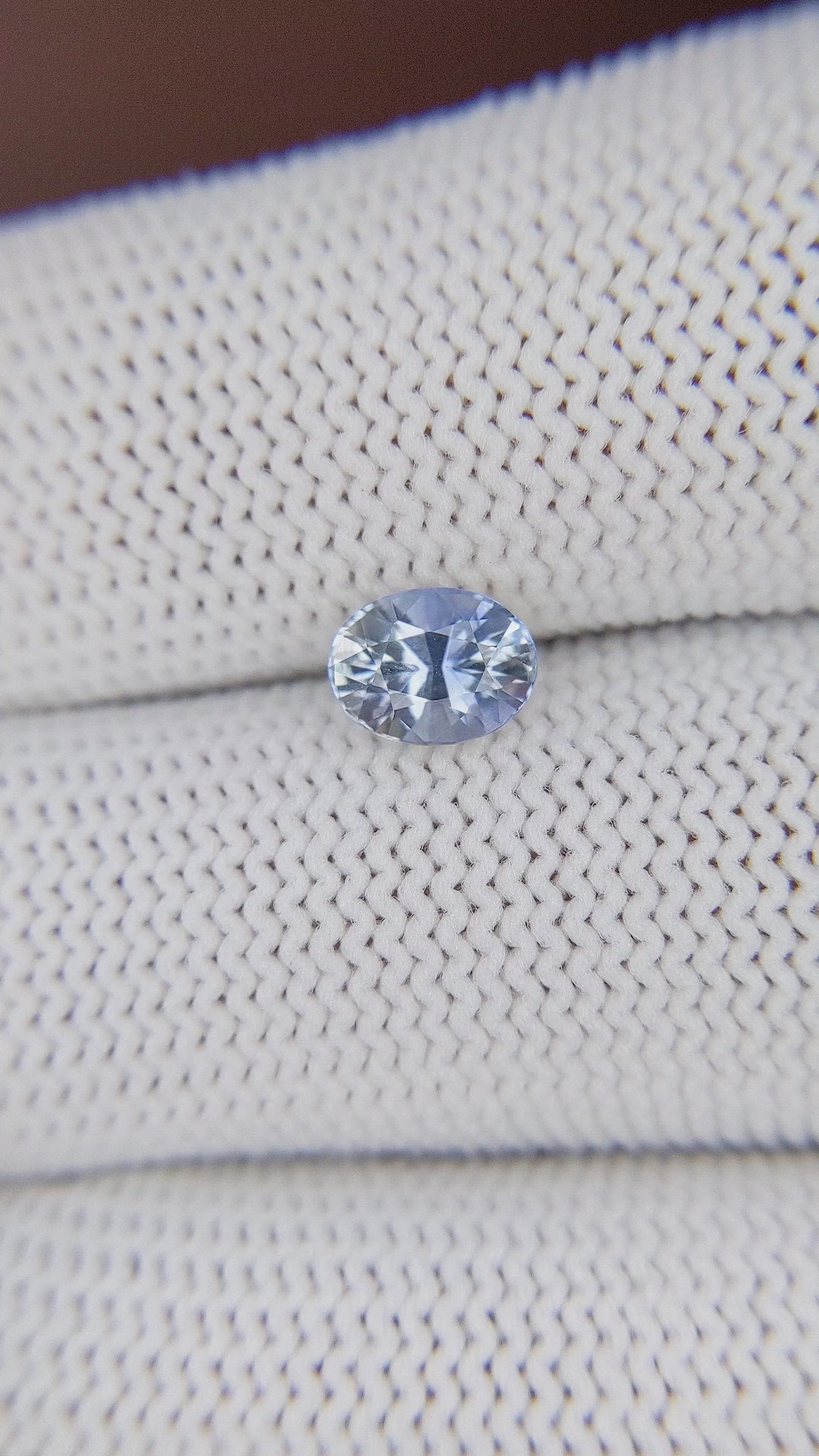 1.17 Ct. Bi Color / Parti Sapphire from Ceylon (Sri Lanka) Size Video