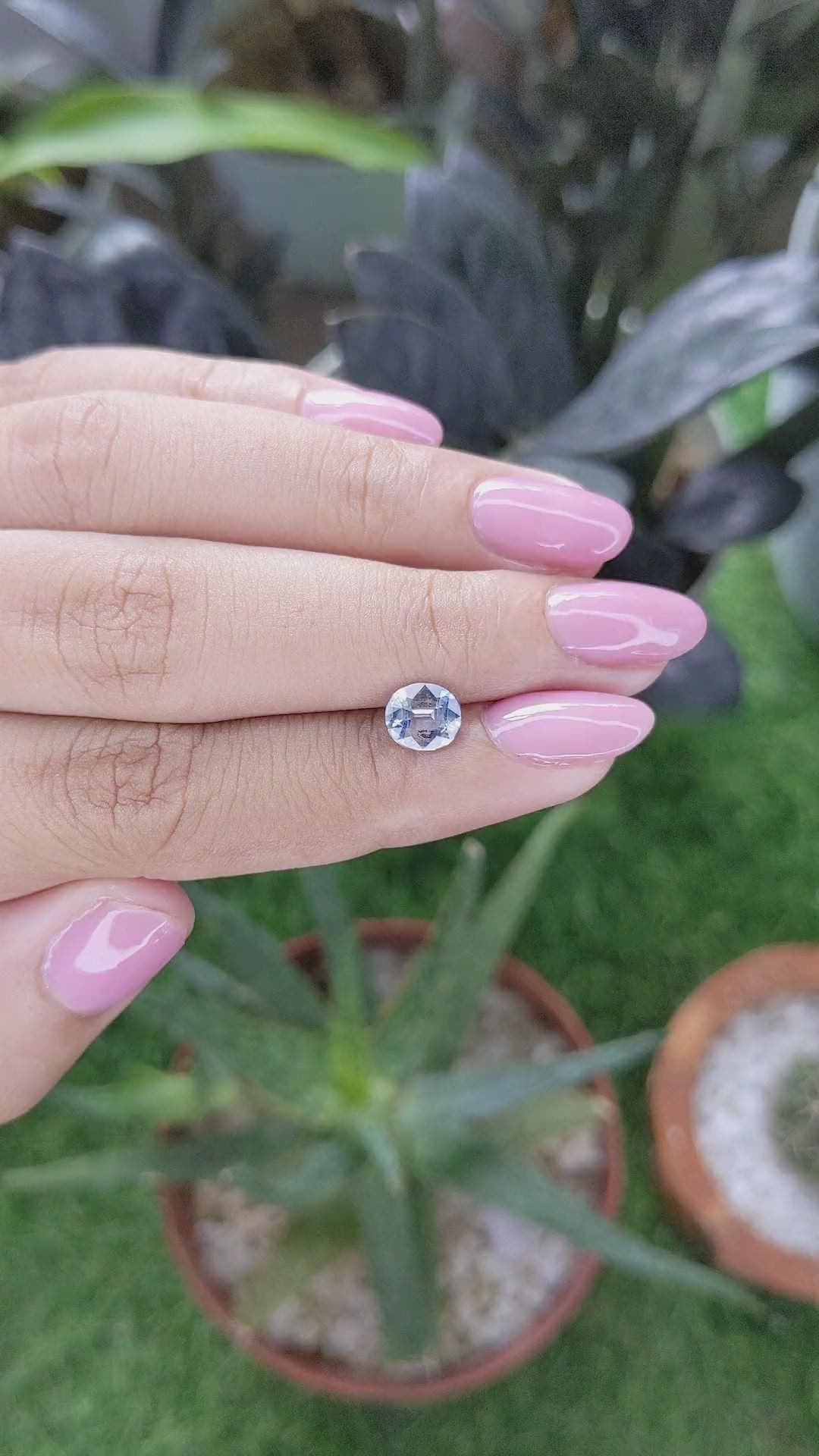 1.17 Ct. Bi Color / Parti Sapphire from Ceylon (Sri Lanka) Size Video
