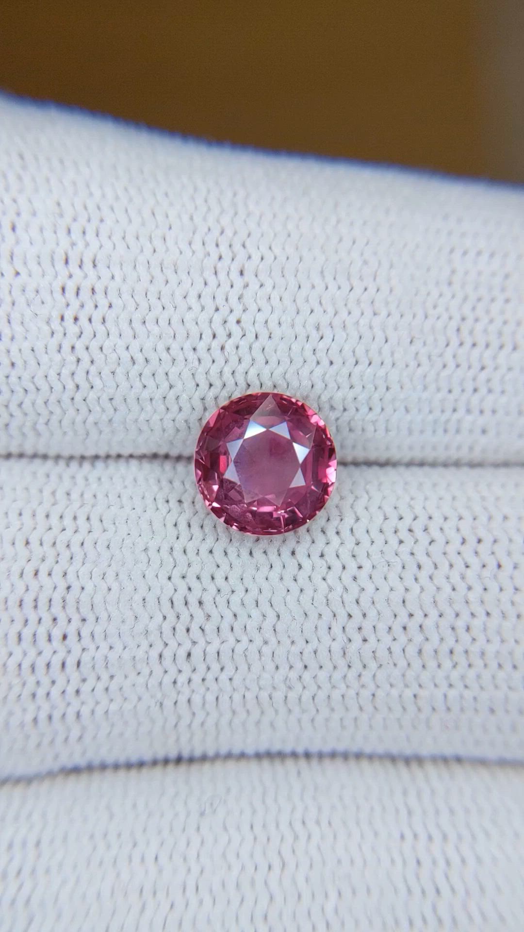 2.41 Ct. Pink Sapphire from Ceylon (Sri Lanka) Size Video