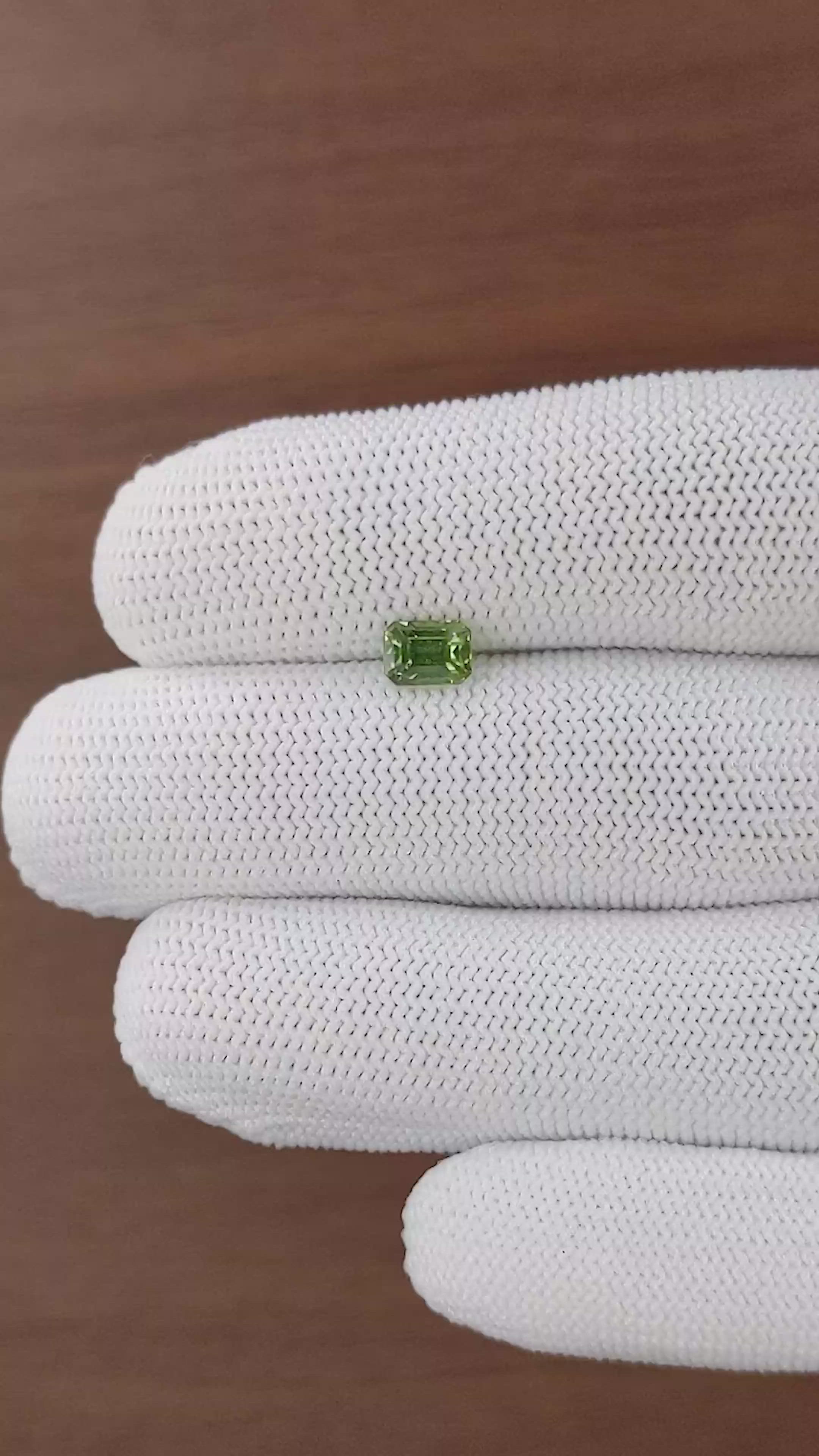 1.09 Ct. Green Sapphire from Ceylon (Sri Lanka) Size Video