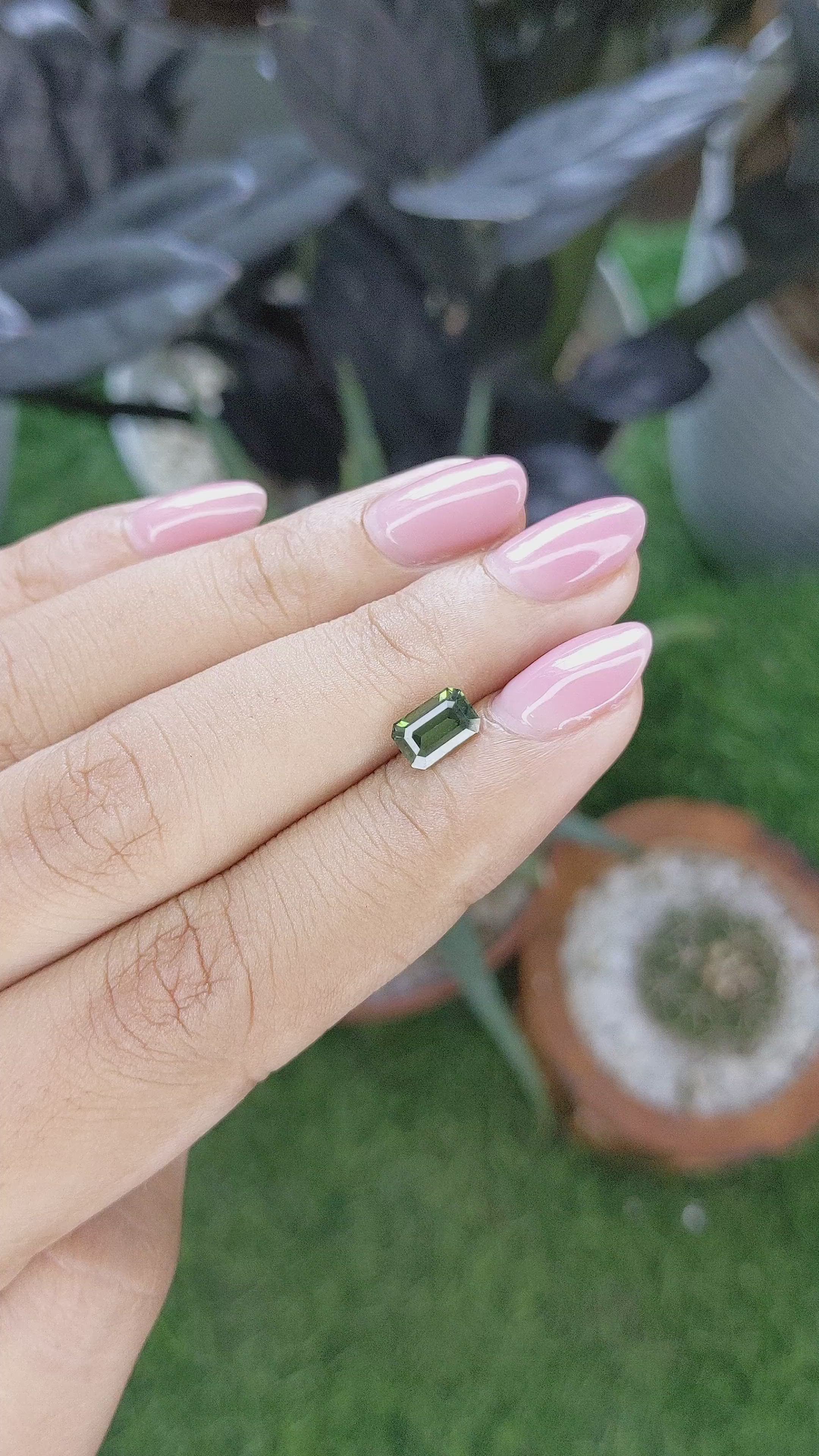 1.12 Ct. Green Sapphire from Ceylon (Sri Lanka) Size Video