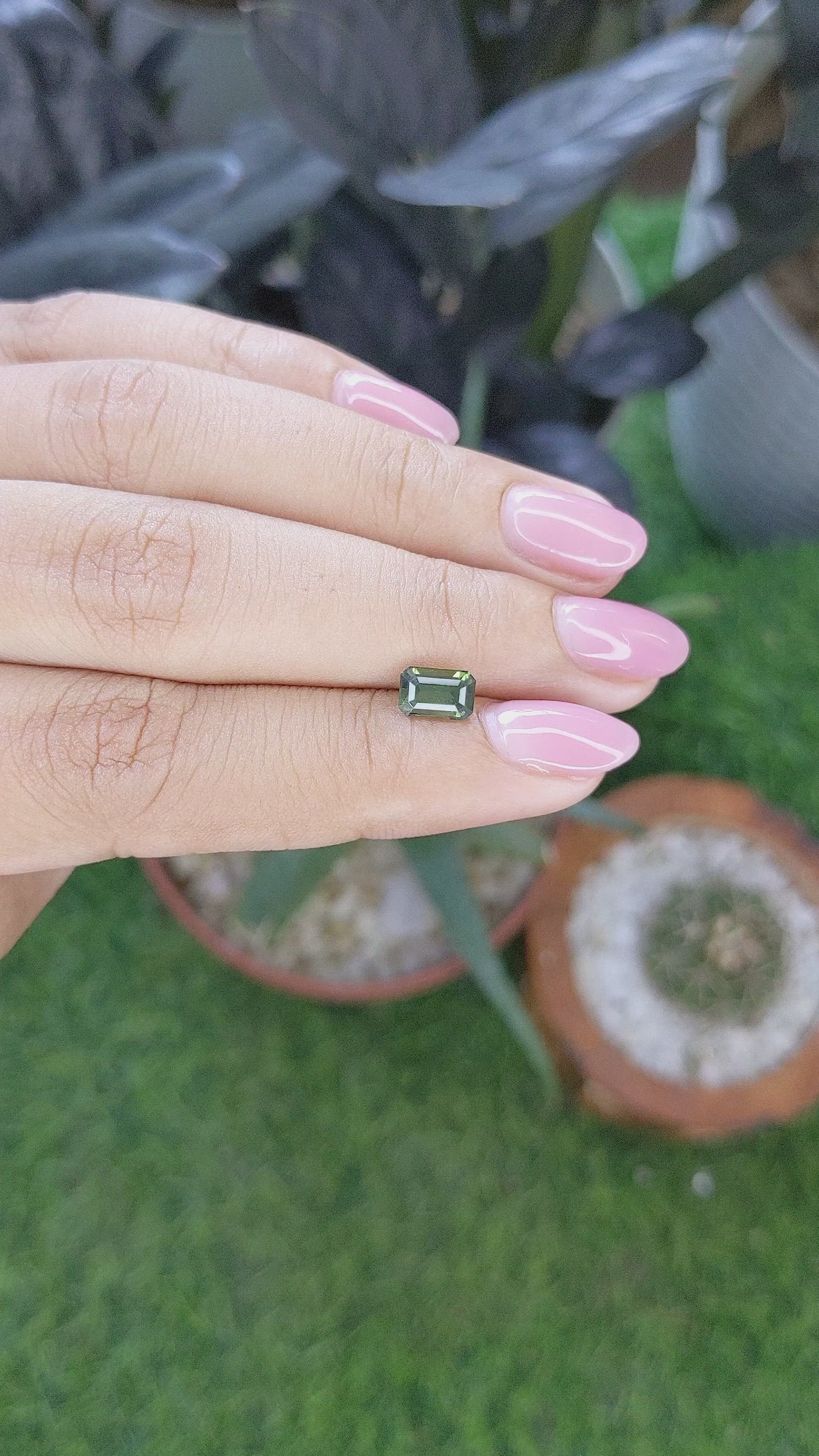1.12 Ct. Green Sapphire from Ceylon (Sri Lanka) Size Video