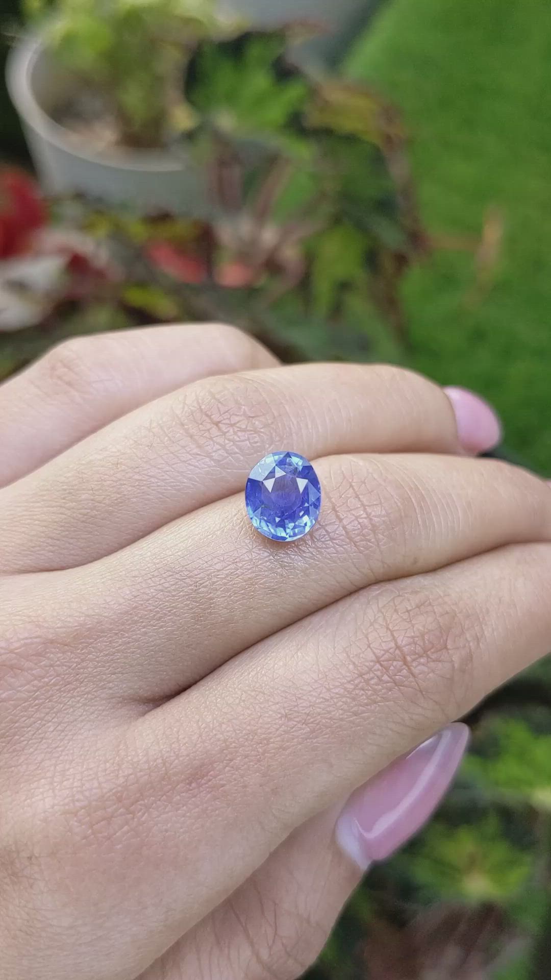 4.56 Ct. Blue Sapphire from Ceylon (Sri Lanka) Size Video