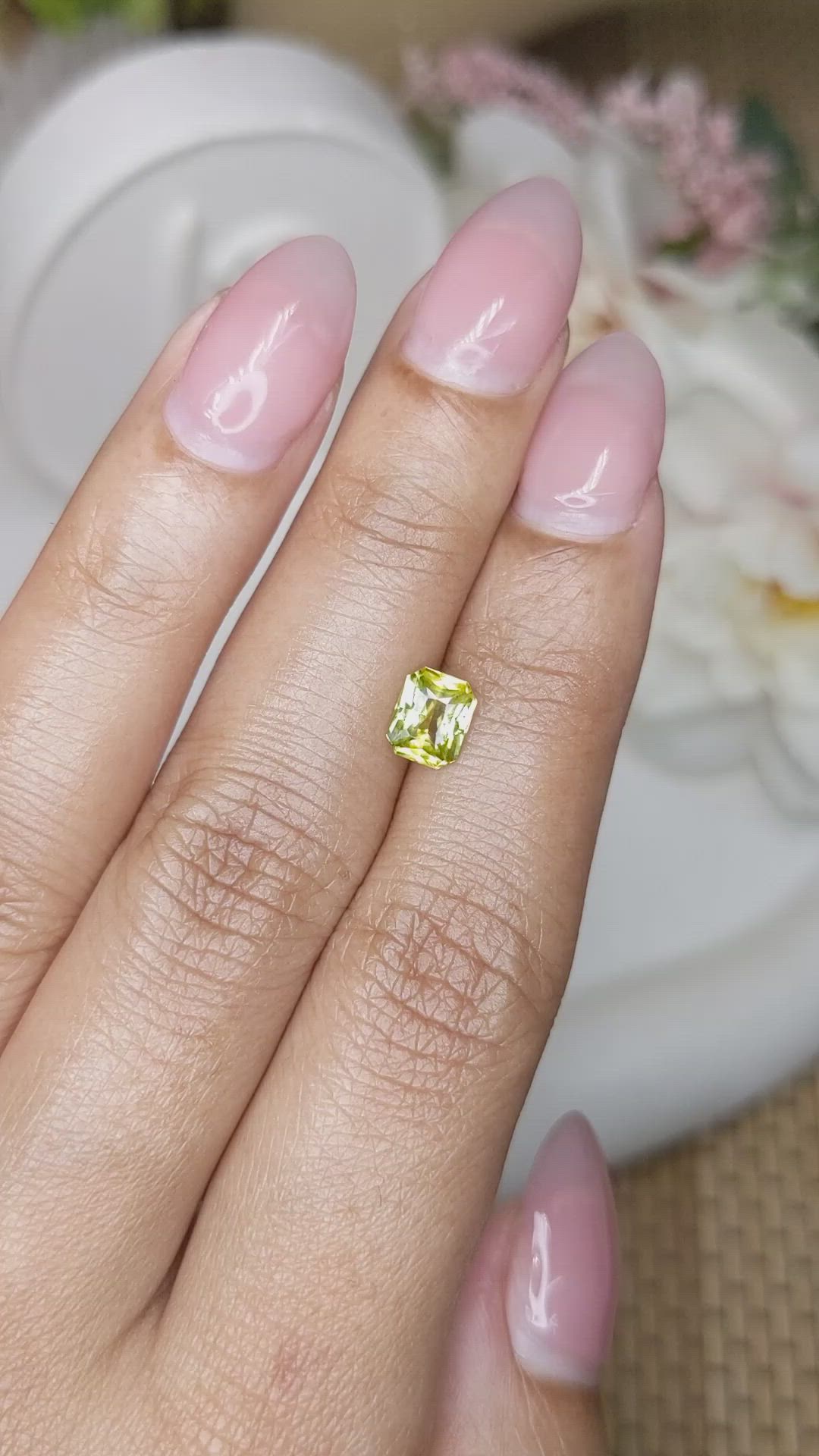 1.04 Ct. Greenish Yellow Sapphire from Ceylon (Sri Lanka) Size Video