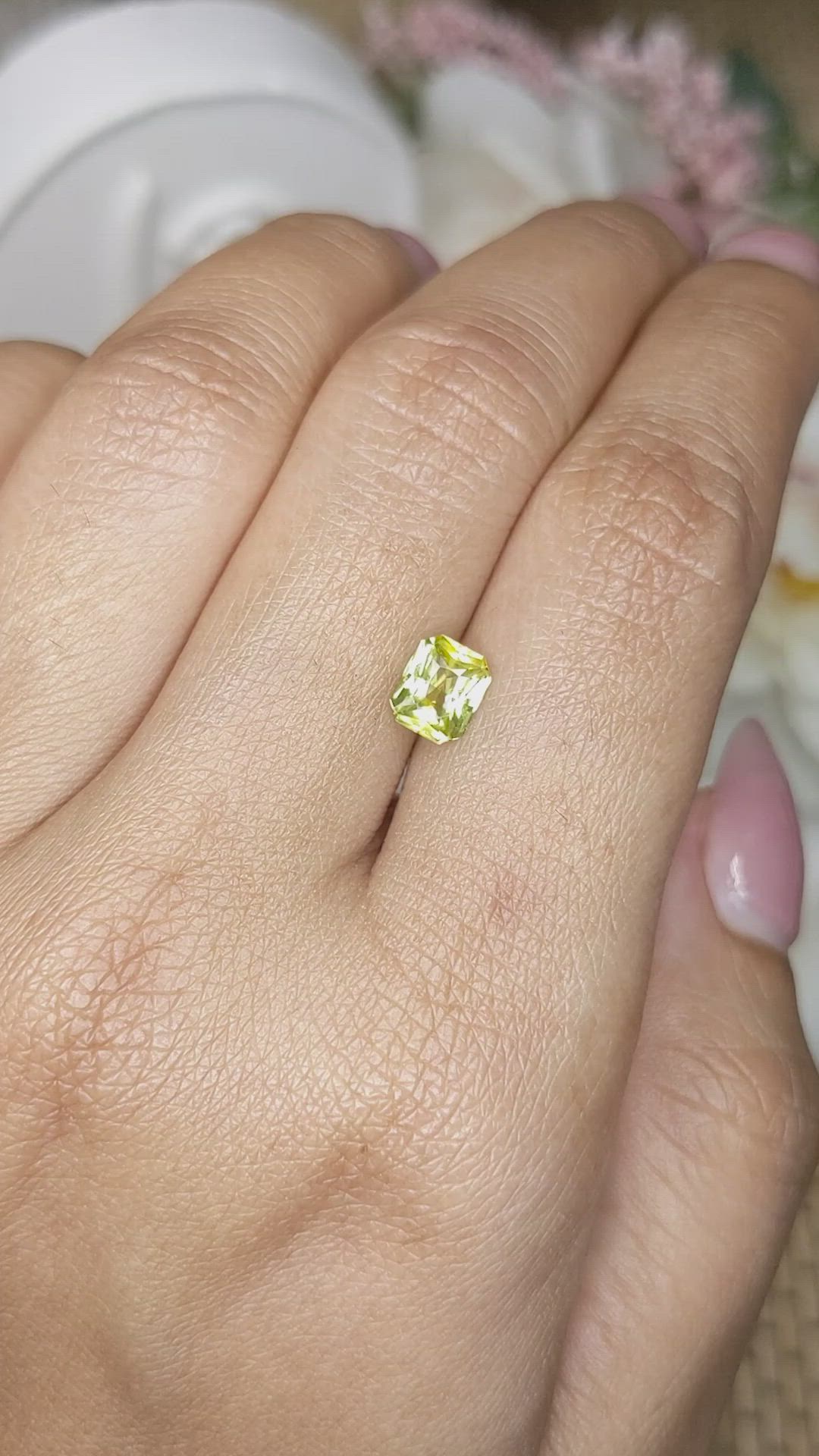 1.04 Ct. Greenish Yellow Sapphire from Ceylon (Sri Lanka) Size Video