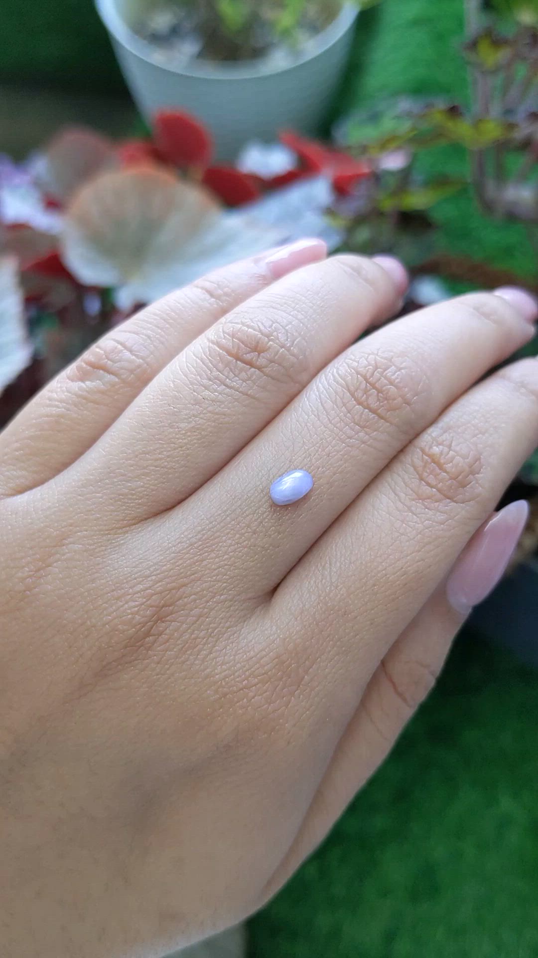 0.85 Ct. Purple Cabochon Star Sapphire from Ceylon (Sri Lanka) Size Video
