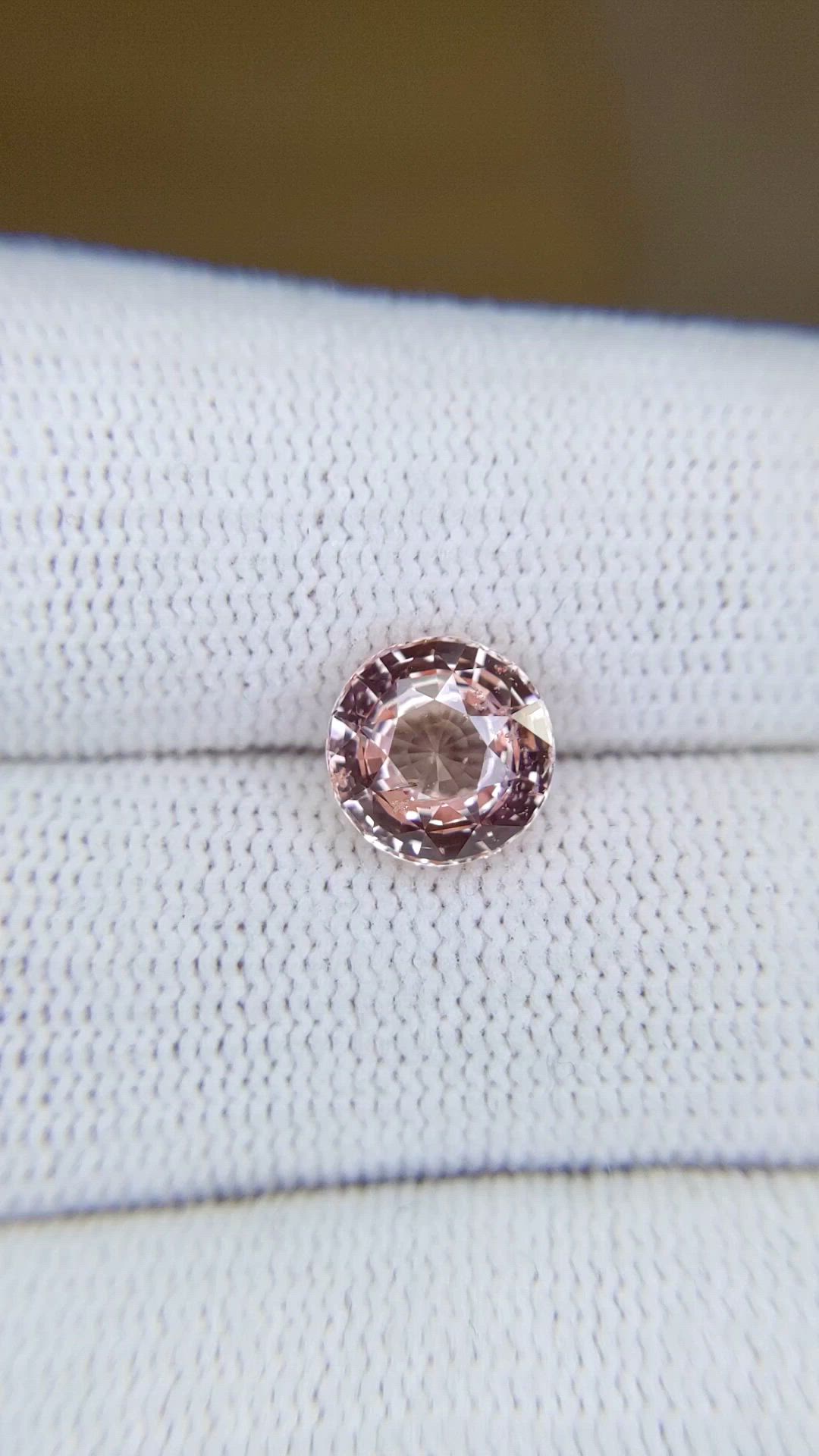 3.04 Ct. Padparadscha Sapphire from Ceylon (Sri Lanka) Size Video
