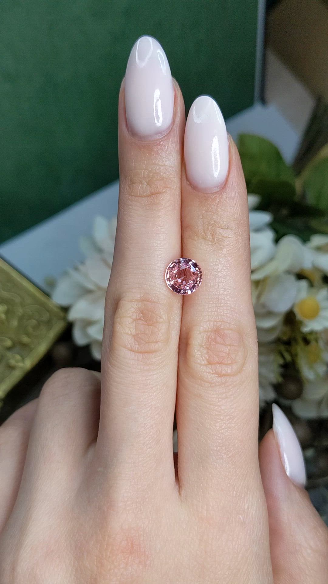 3.04 Ct. Padparadscha Sapphire from Ceylon (Sri Lanka) Size Video