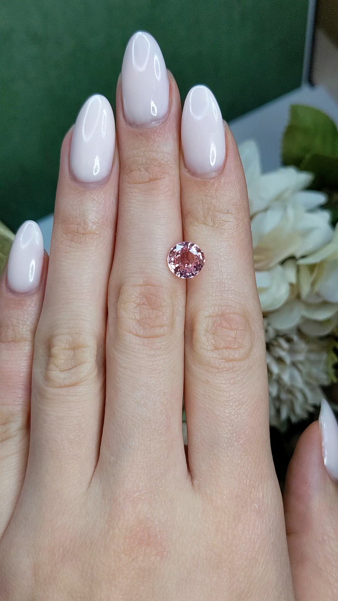 3.04 Ct. Padparadscha Sapphire from Ceylon (Sri Lanka) Size Video