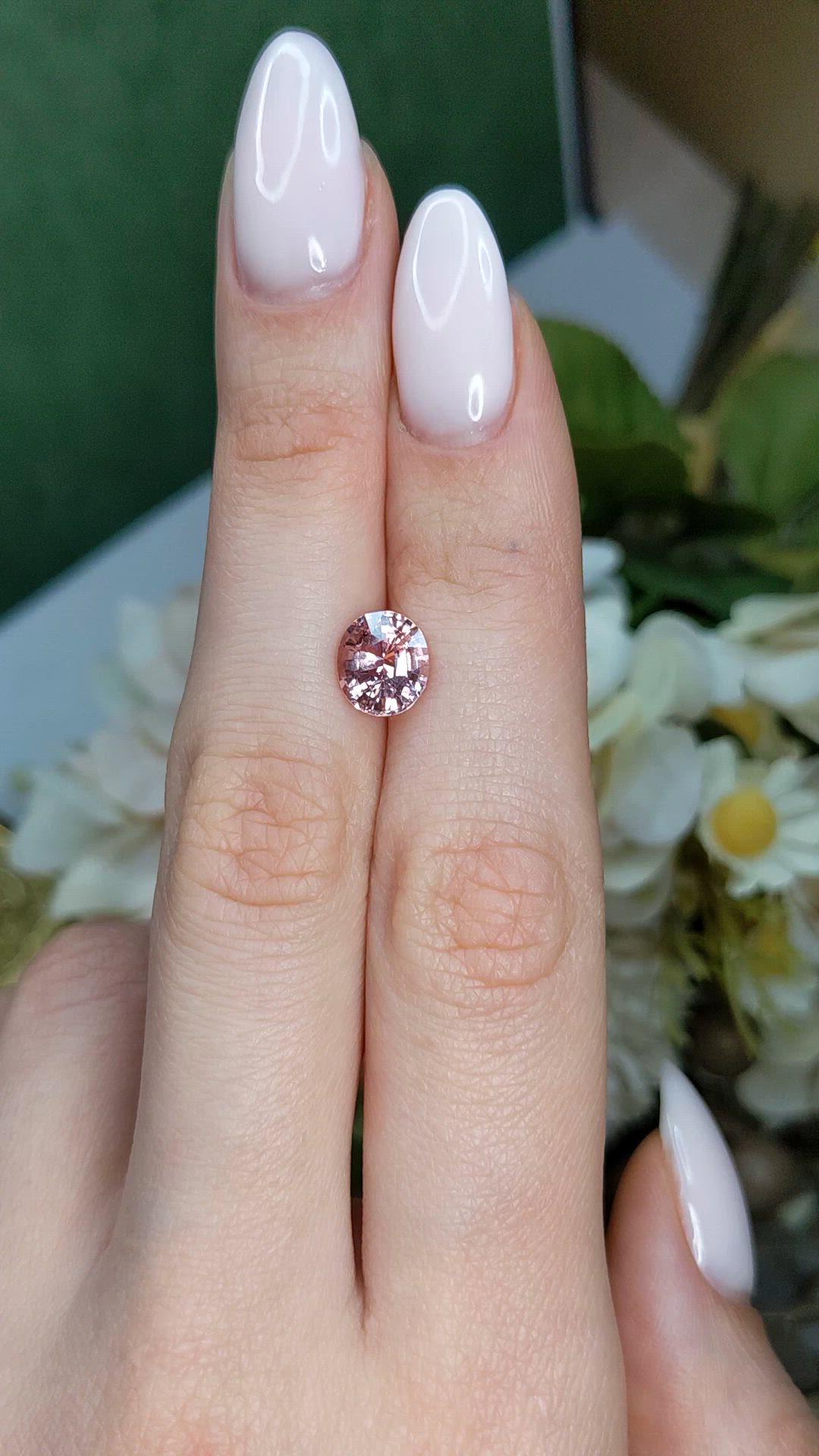 2.50 Ct. Padparadscha Sapphire from Ceylon (Sri Lanka) Size Video