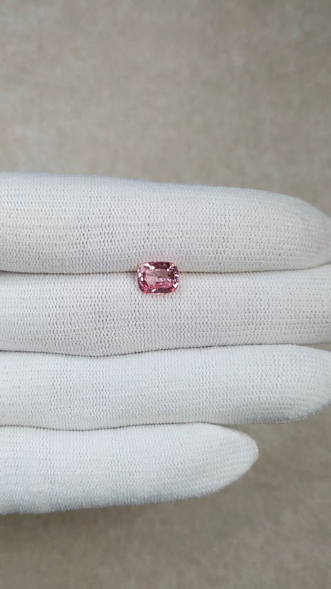 2.30 Ct. Padparadscha Sapphire from Ceylon (Sri Lanka) Size Video