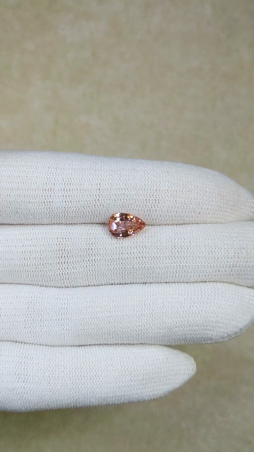 2.26 Ct. Padparadscha Sapphire from Ceylon (Sri Lanka) Size Video
