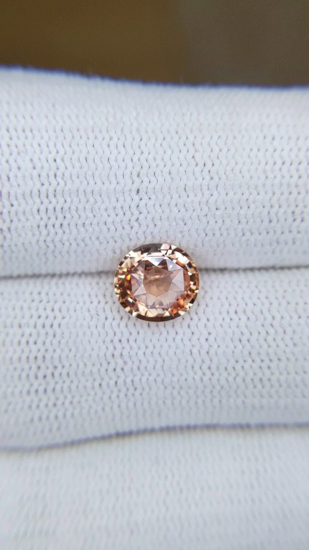 2.13 Ct. Padparadscha Sapphire from Ceylon (Sri Lanka) Size Video