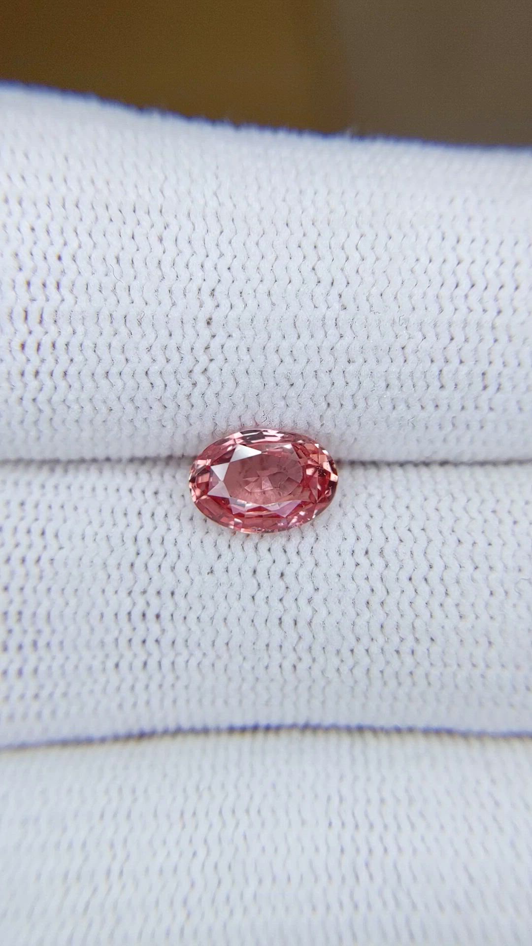 1.55 Ct. Padparadscha Sapphire from Ceylon (Sri Lanka) Size Video