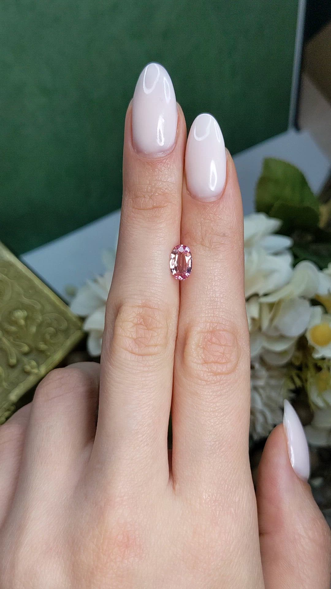 1.38 Ct. Padparadscha Sapphire from Ceylon (Sri Lanka) Size Video