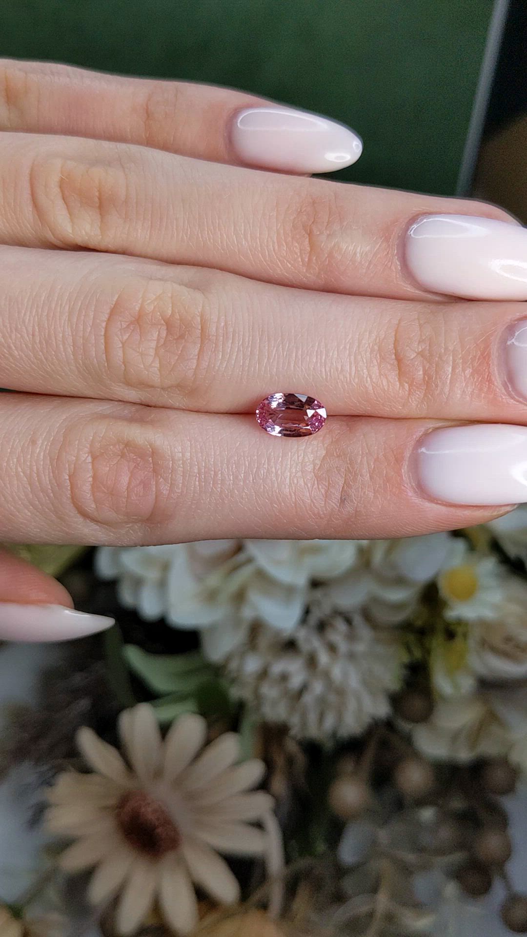 1.38 Ct. Padparadscha Sapphire from Ceylon (Sri Lanka) Size Video