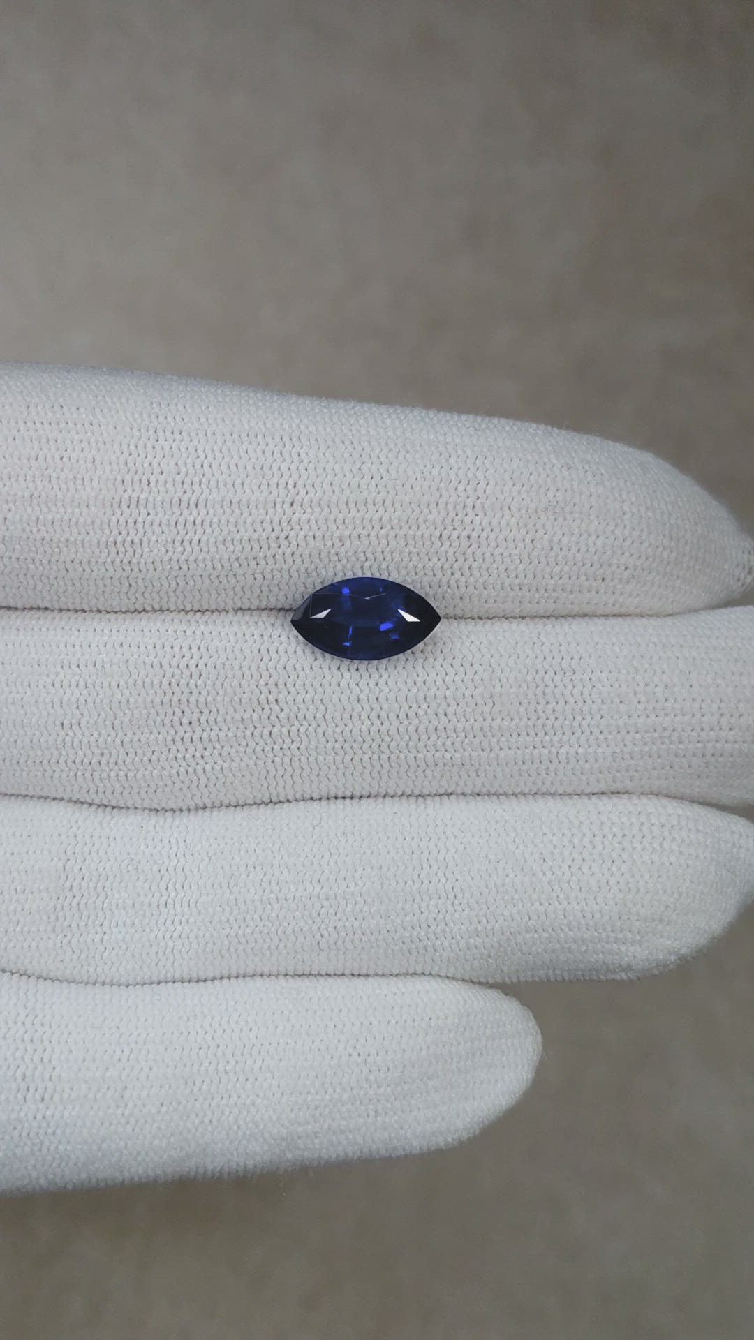 3.29 Ct. Blue Sapphire from Ceylon (Sri Lanka) Size Video