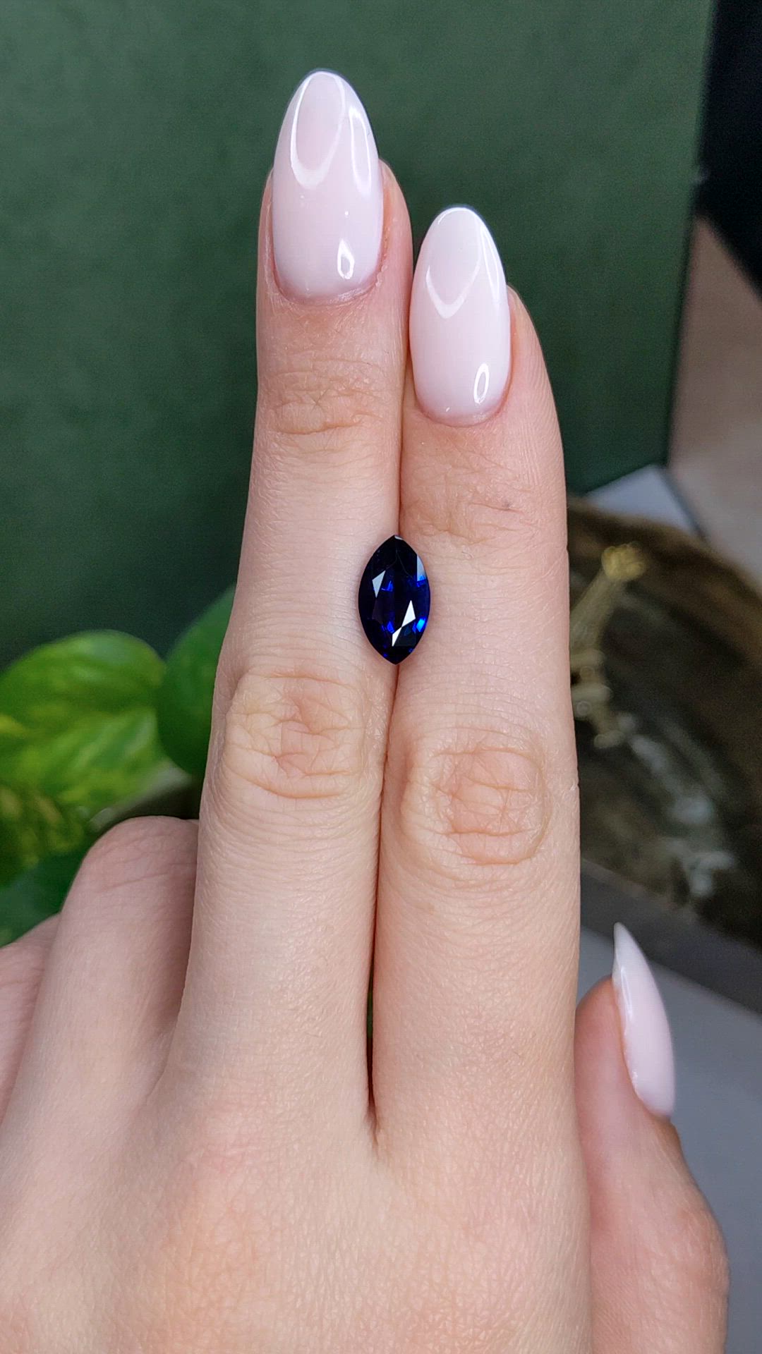 3.29 Ct. Blue Sapphire from Ceylon (Sri Lanka) Size Video
