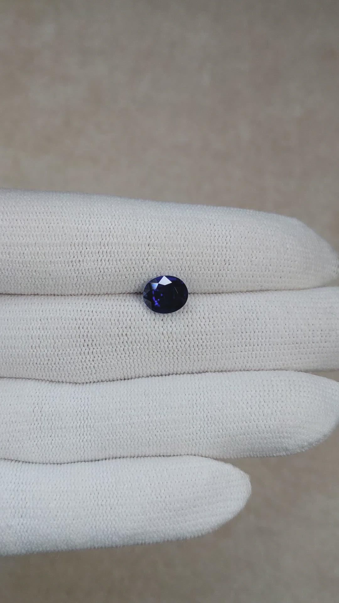 2.73 Ct. Blue Sapphire from Ceylon (Sri Lanka) Size Video