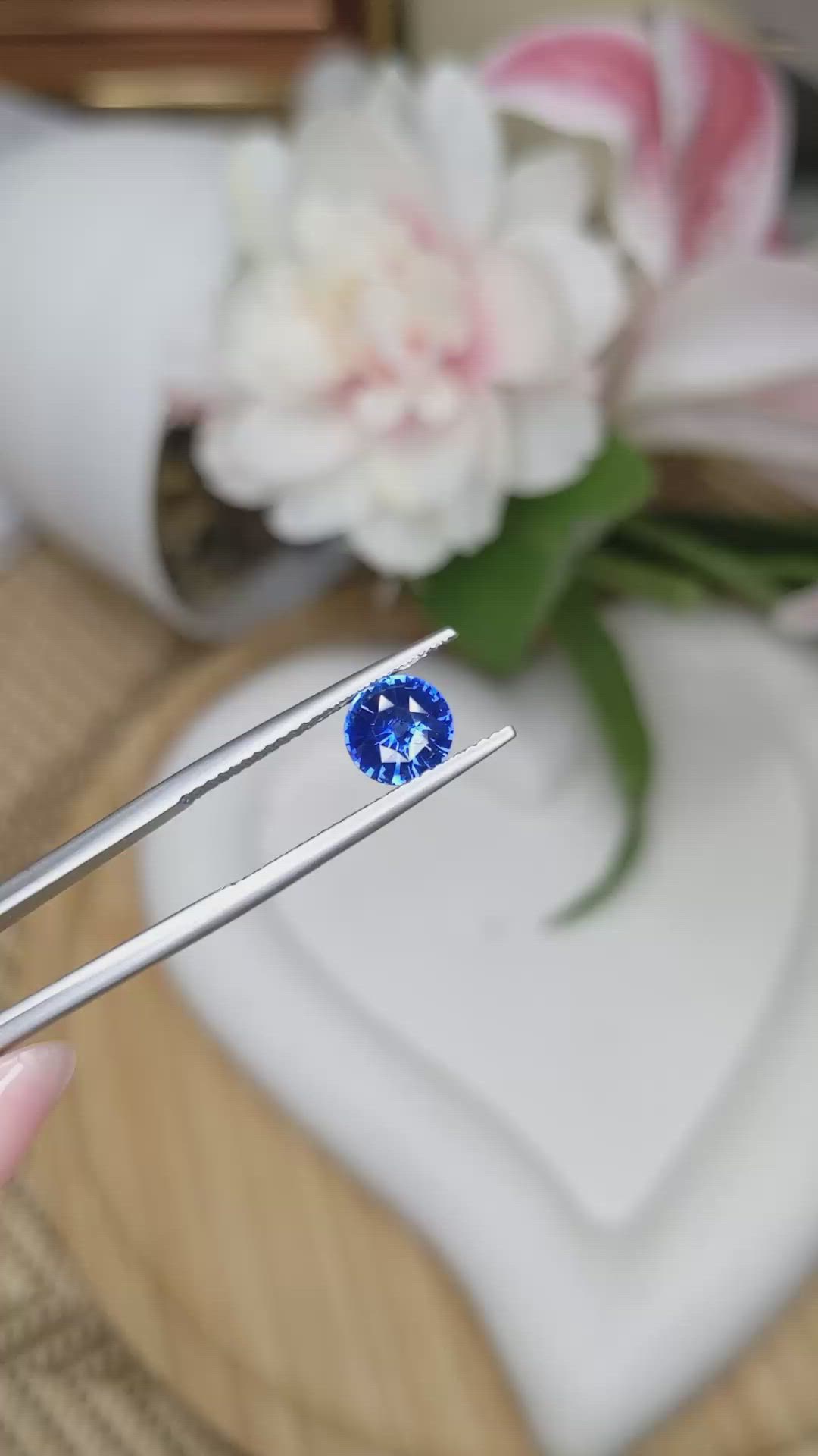 1.25 Ct. Blue Sapphire from Ceylon (Sri Lanka) Size Video