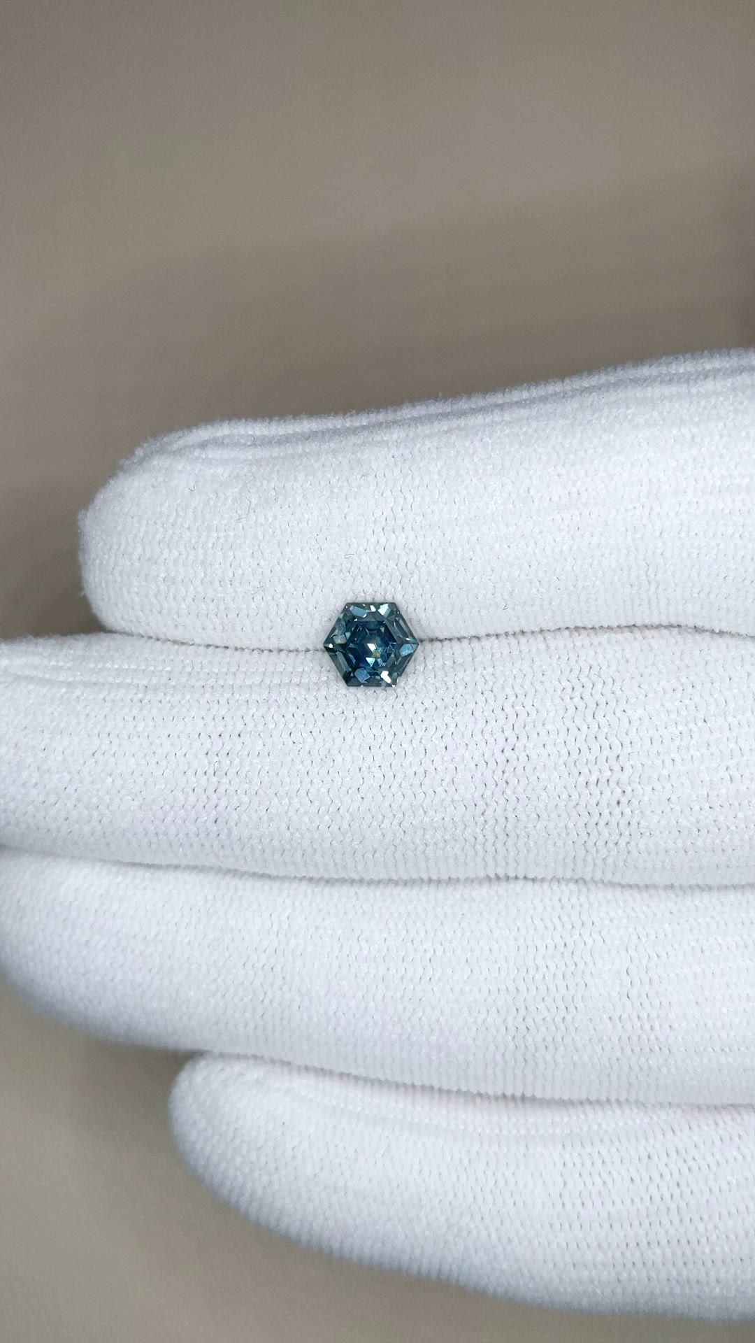 1.36 Ct. Bluish Green Sapphire from Montana Size Video