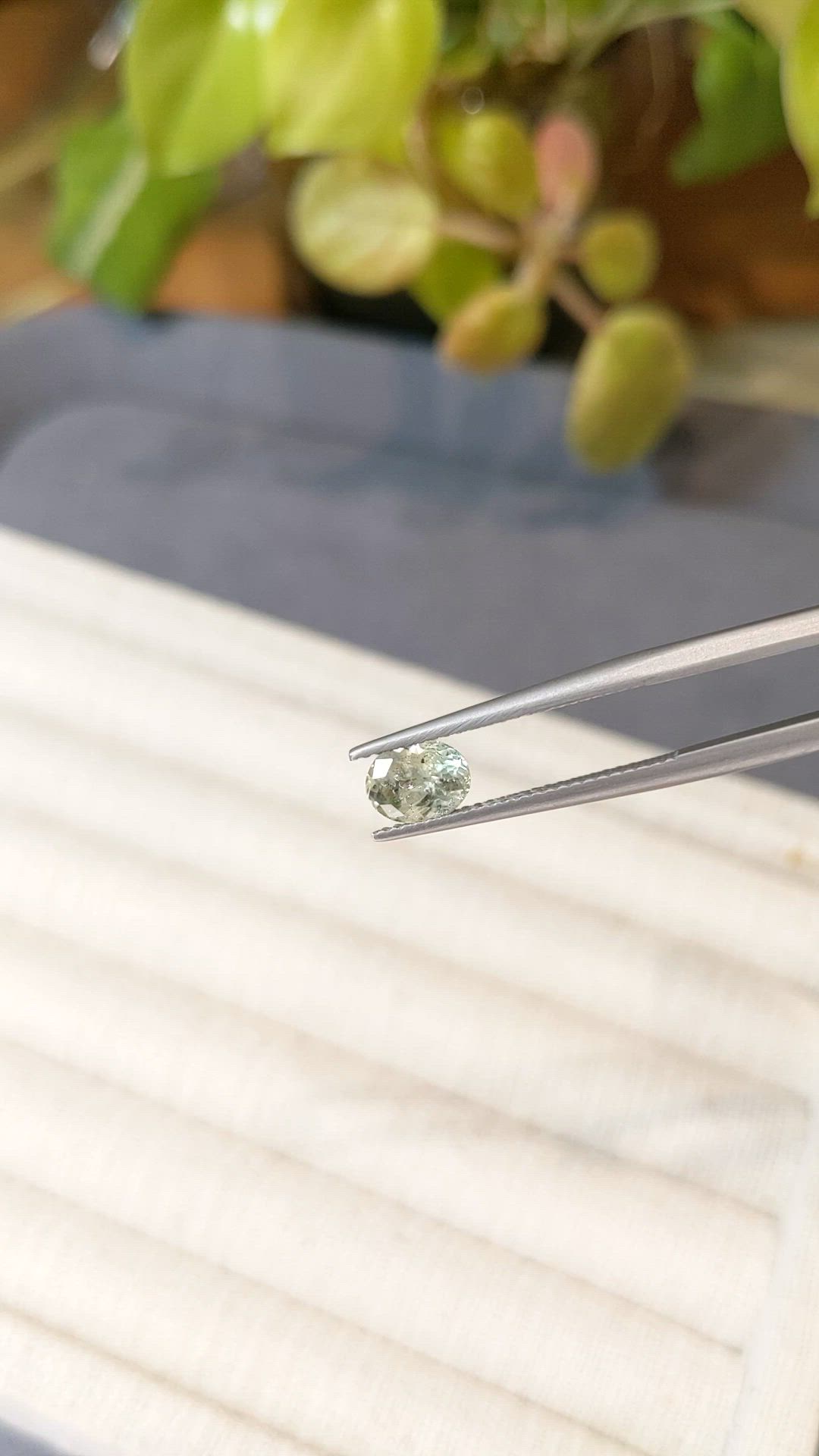 1.05 Ct. Greenish Yellow Sapphire from Ceylon (Sri Lanka) Size Video