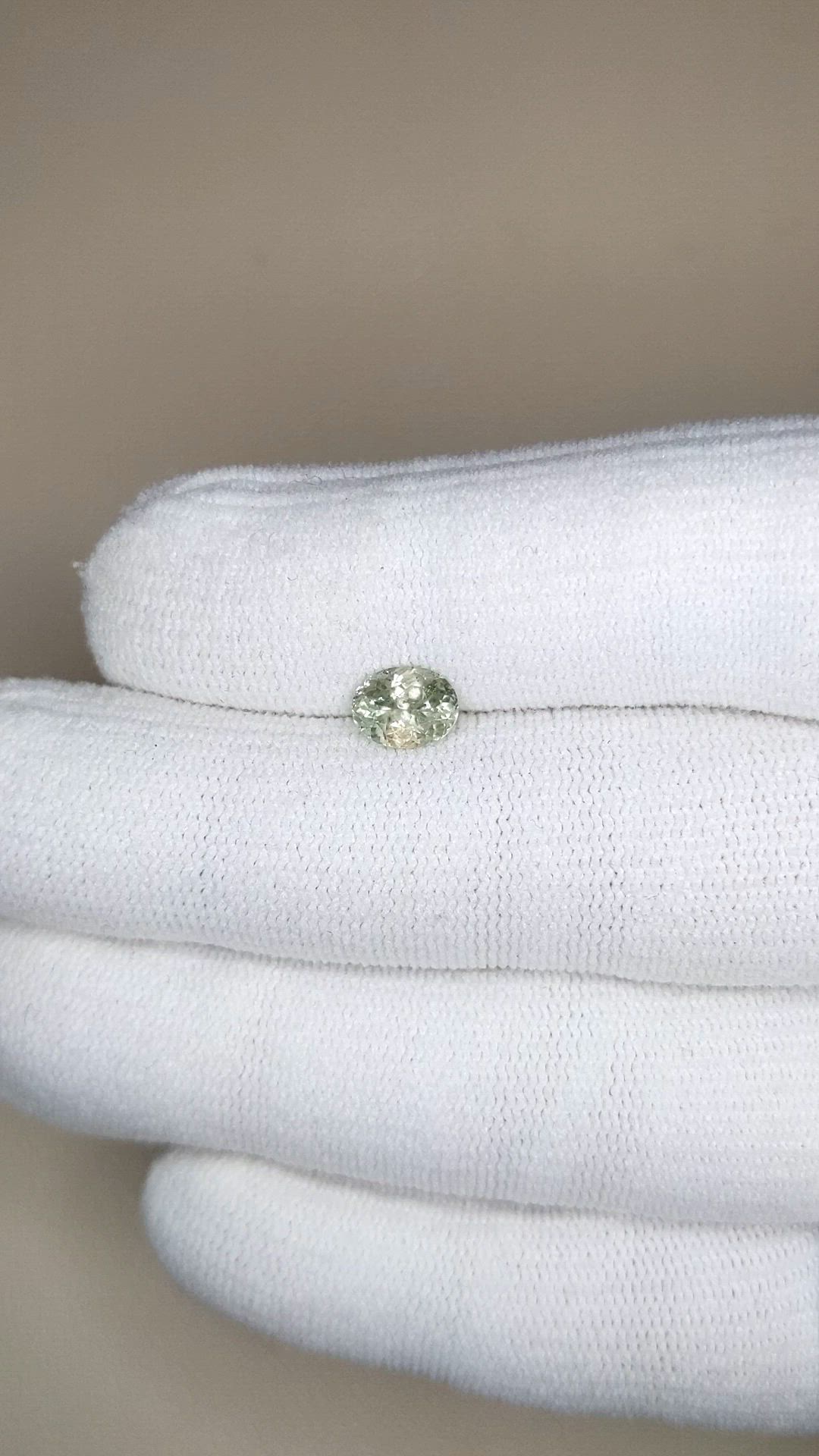 1.05 Ct. Greenish Yellow Sapphire from Ceylon (Sri Lanka) Size Video