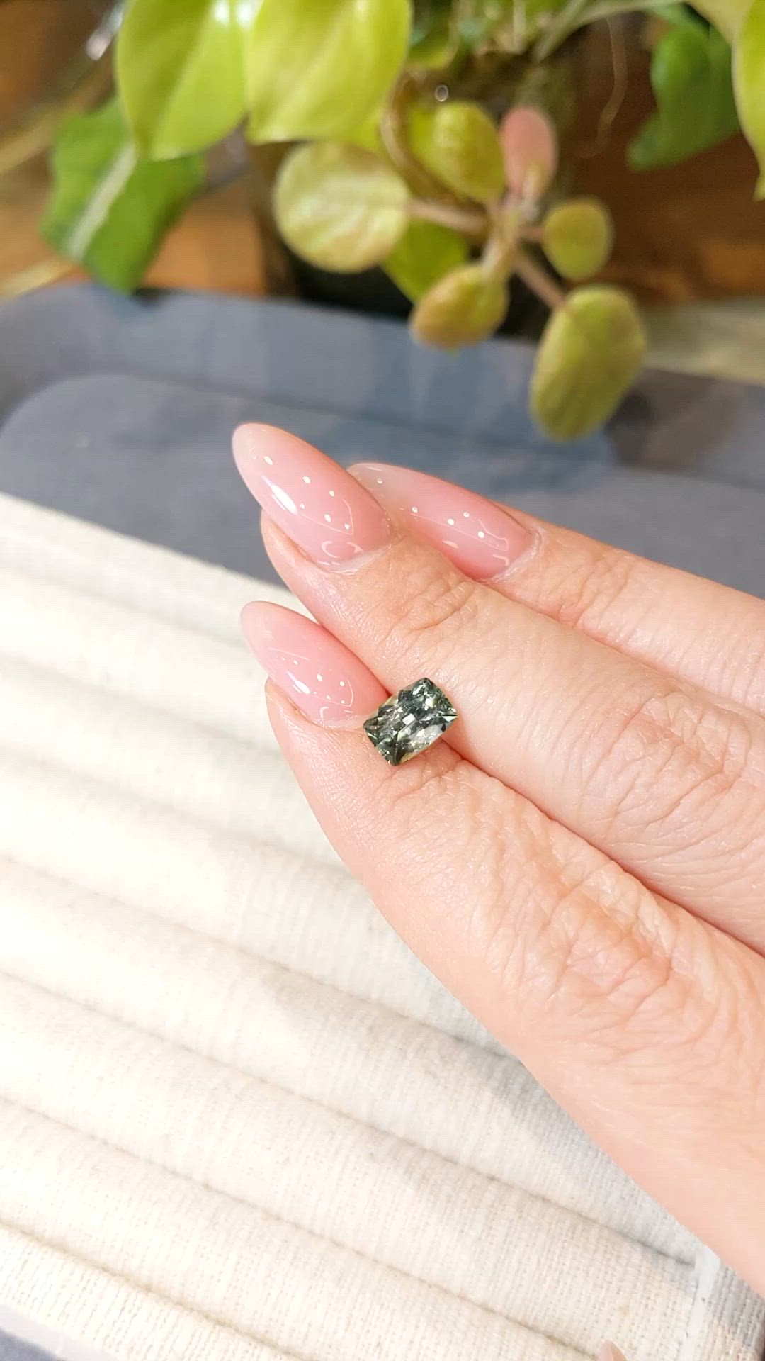 1.70 Ct. Green Sapphire from Montana Size Video